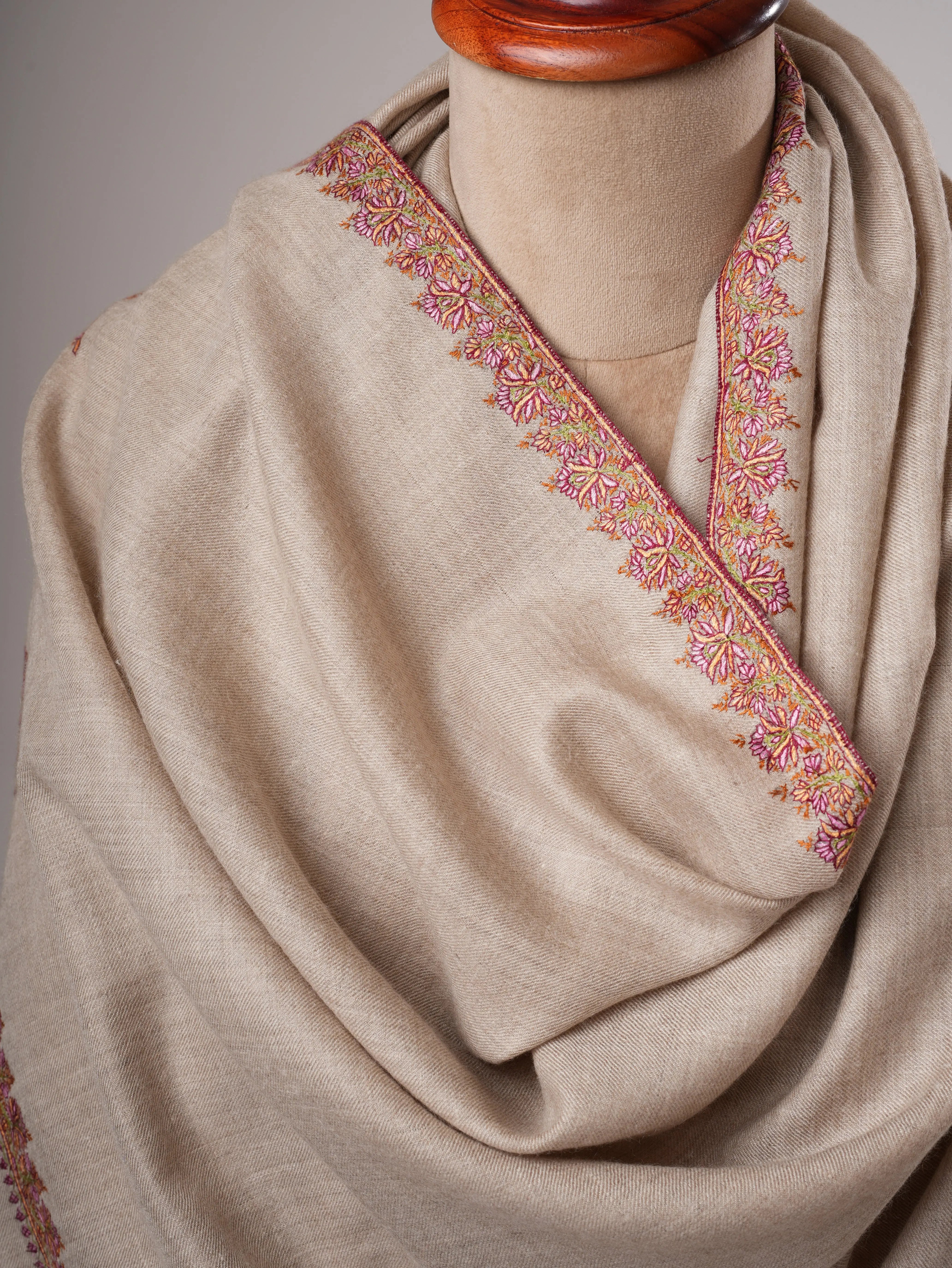 Natural Grey Kashmiri Pashmina Shawl – Hand Embroidered Hashia Border Shahkaar