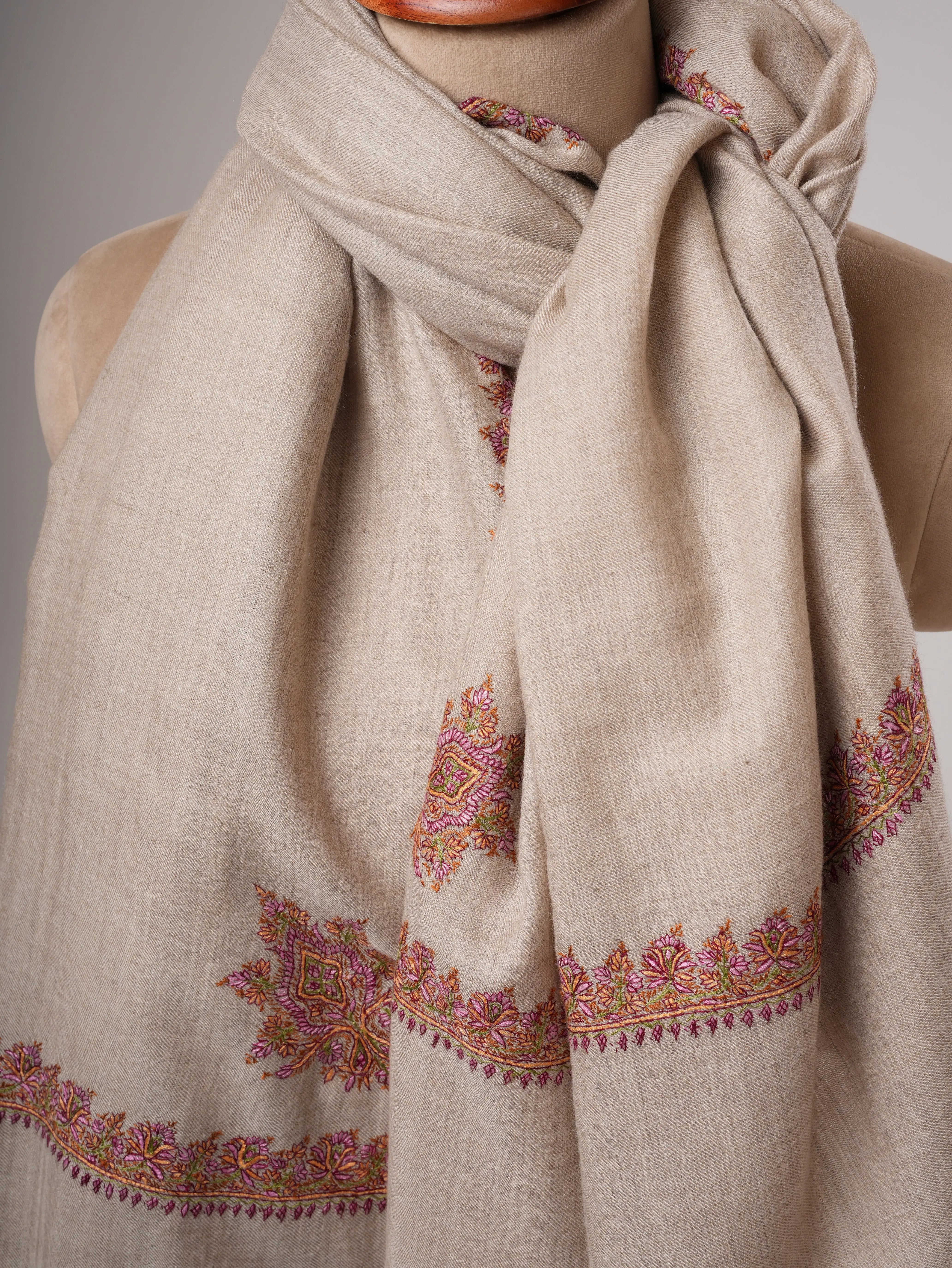Natural Grey Kashmiri Pashmina Shawl – Hand Embroidered Hashia Border Shahkaar