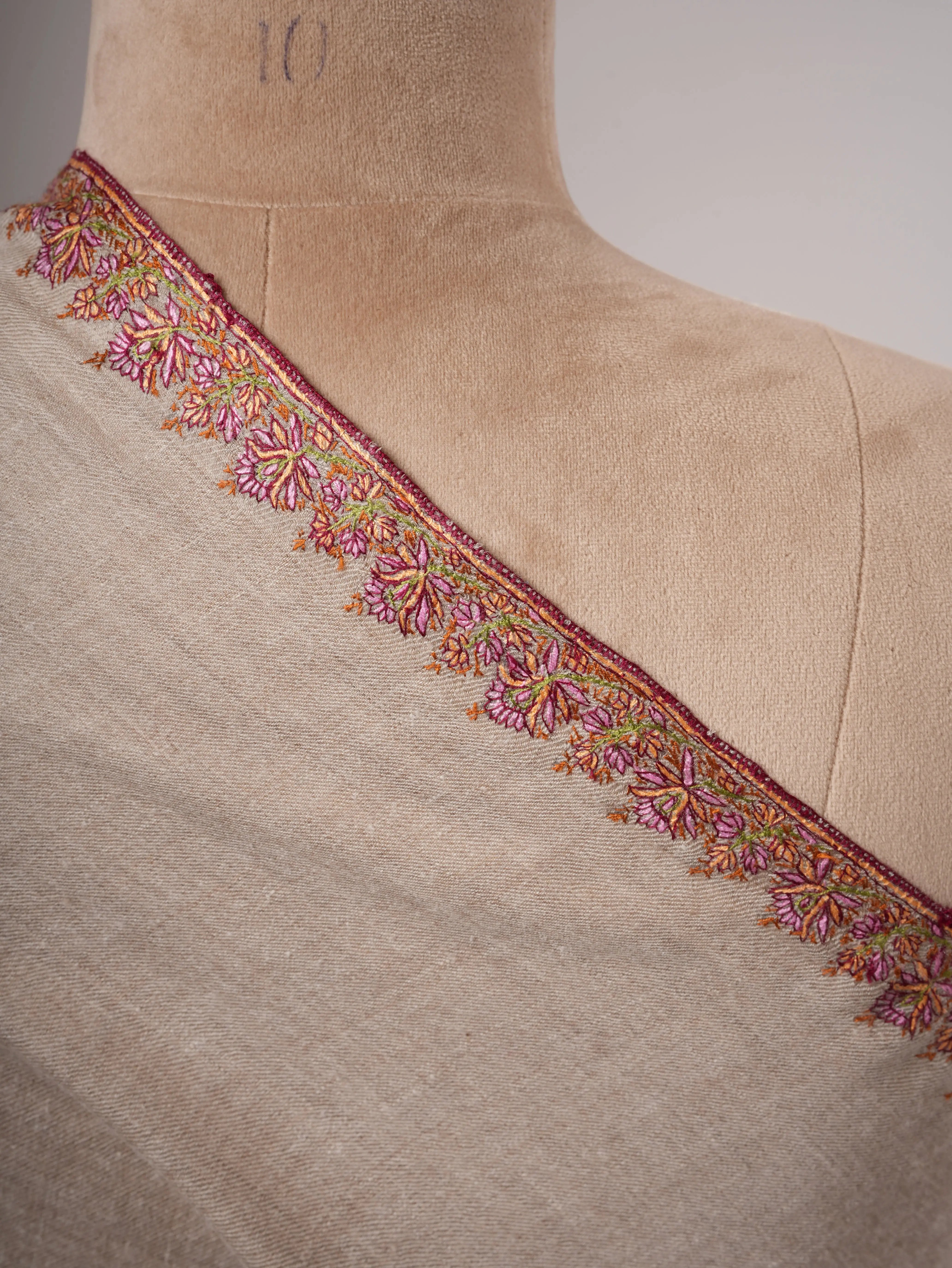 Natural Grey Kashmiri Pashmina Shawl – Hand Embroidered Hashia Border Shahkaar