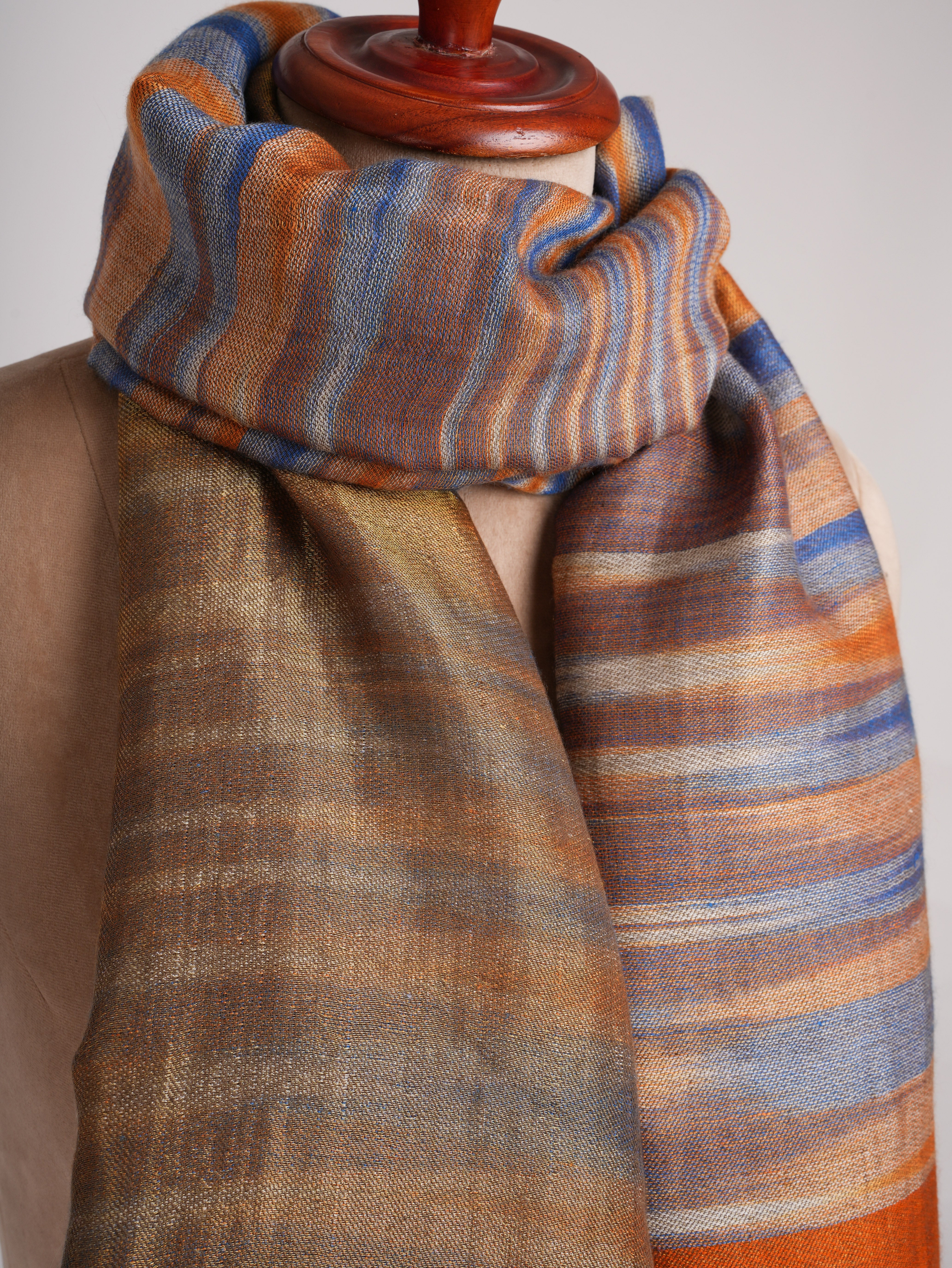 Handwoven Dorukha Cashmere Stole