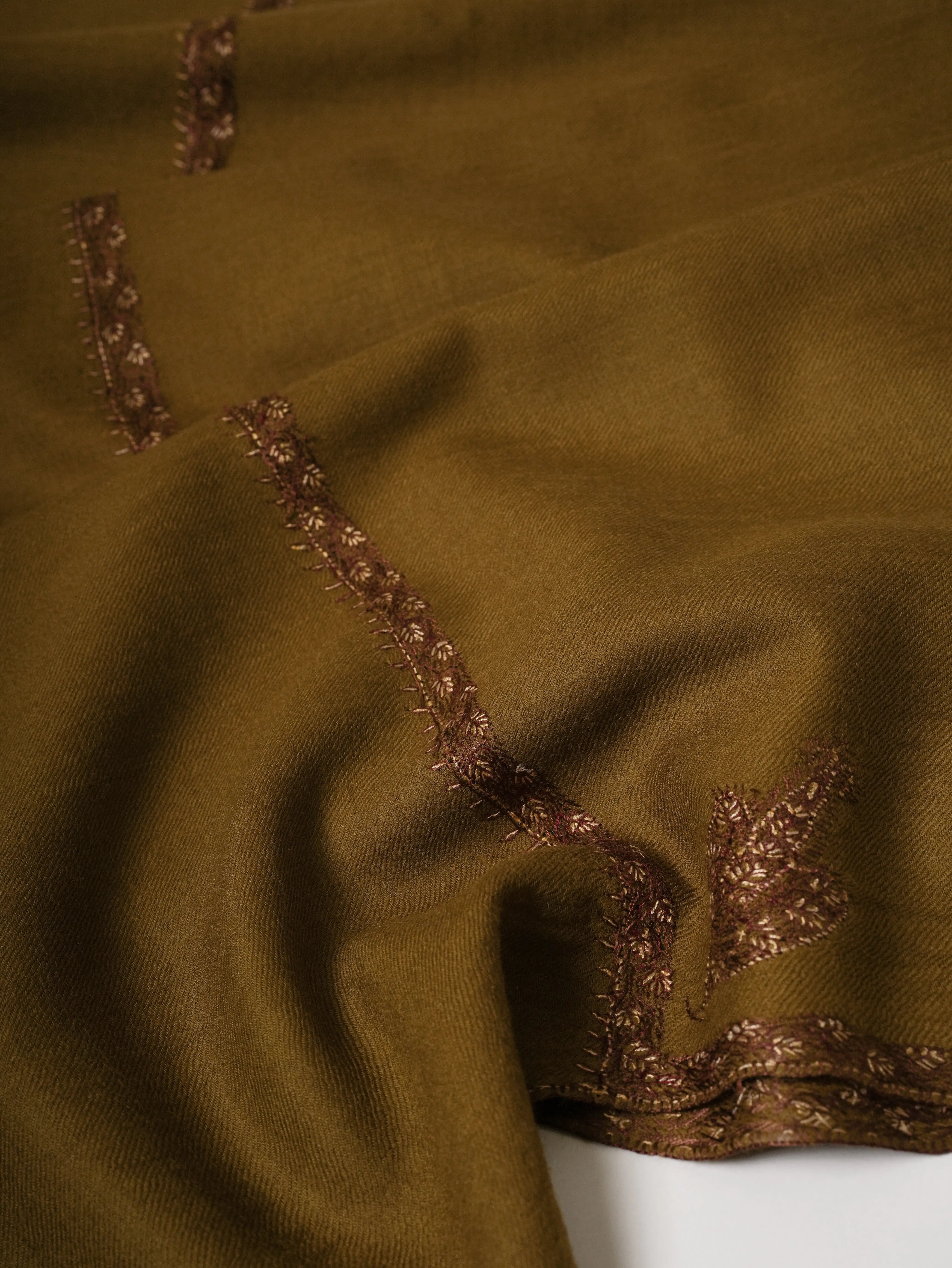 Bail Hand Embroidered Fine Wool Indian Shawl Shahkaar