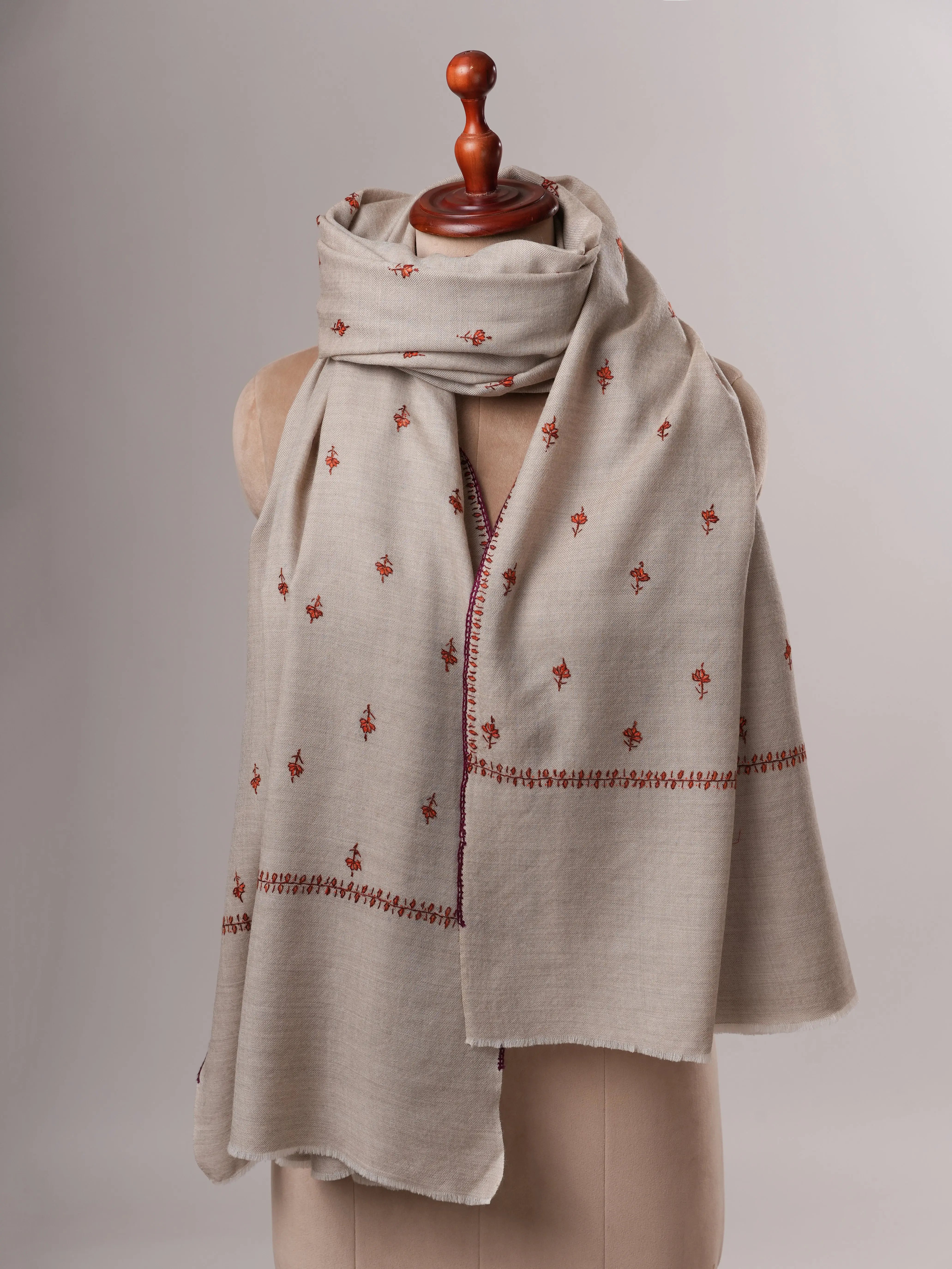 Traditional Machie Booti Handwork Fine Wool Shawl Shahkaar