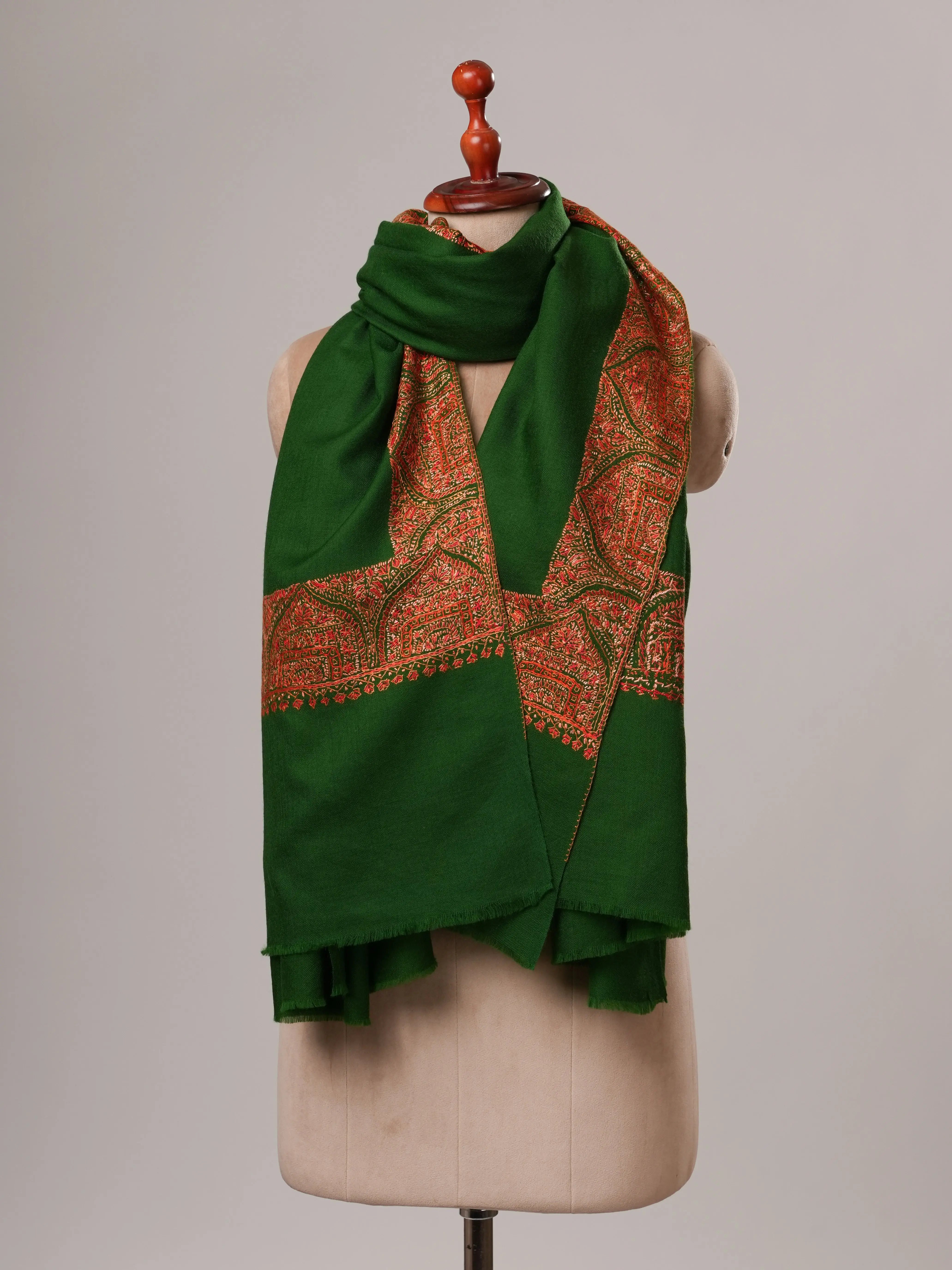 Green Daur Dar Hand Embroidered Fine Wool Shawl Shahkaar