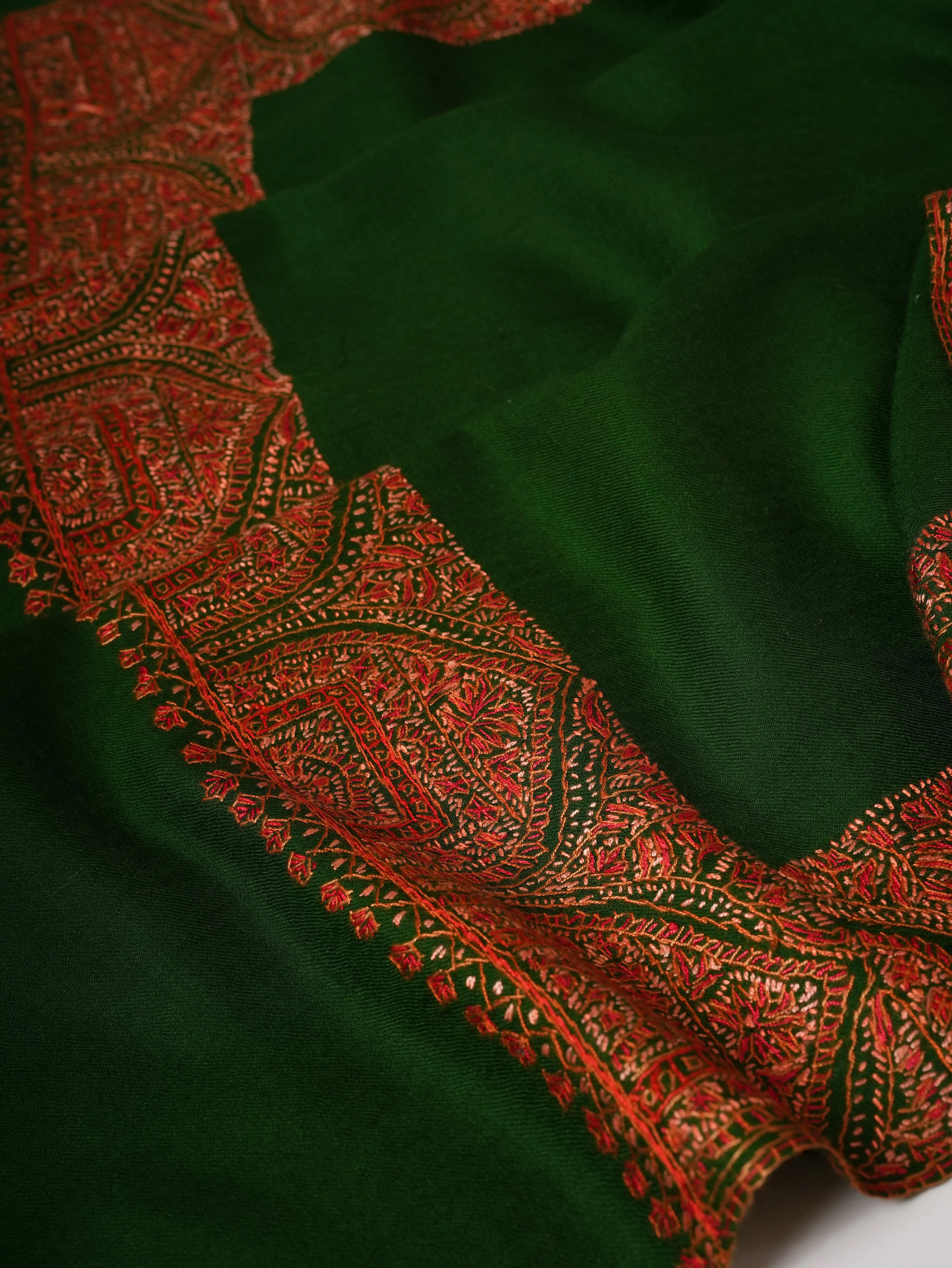 Green Daur Dar Hand Embroidered Fine Wool Shawl Shahkaar