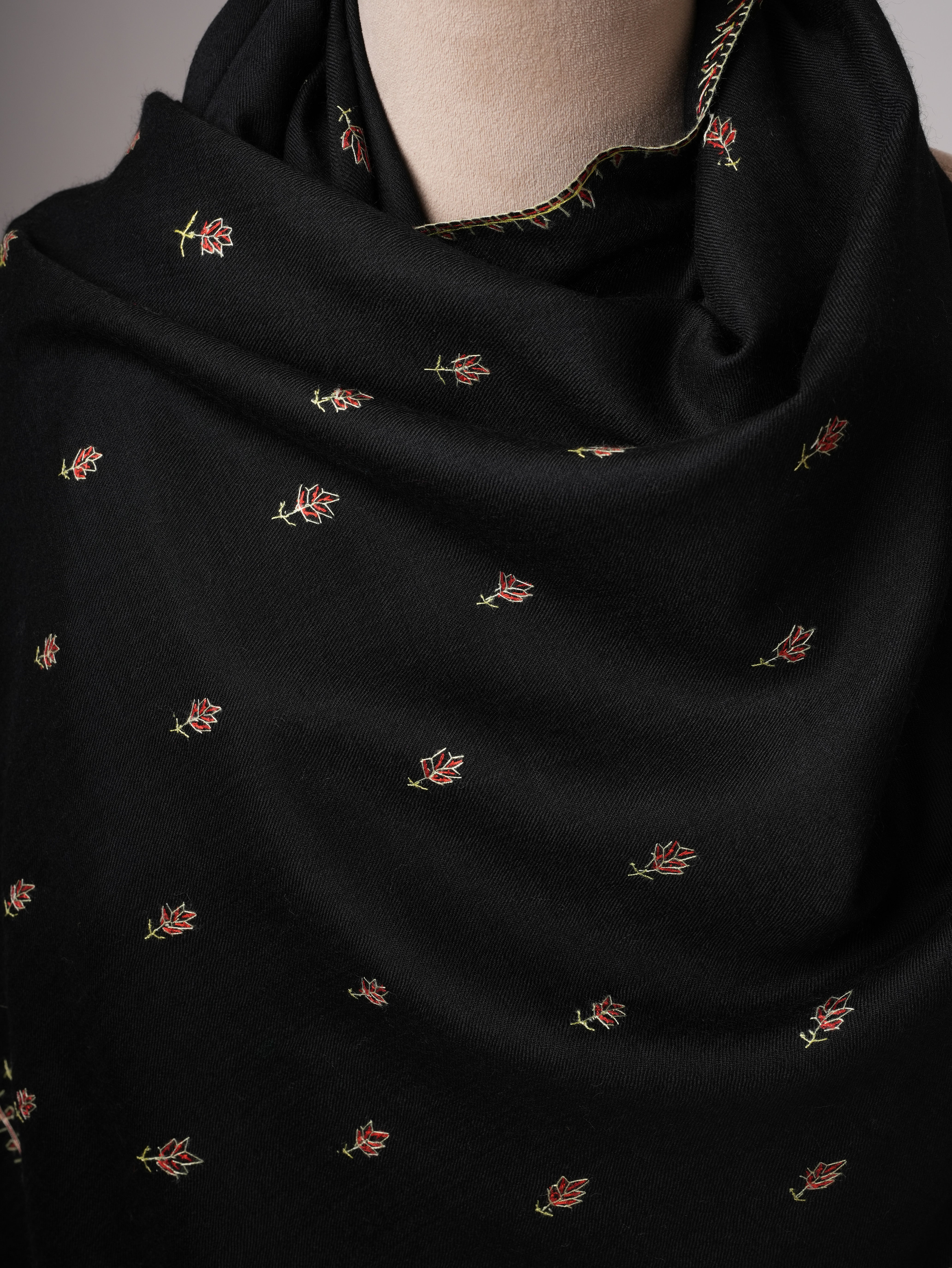 Traditional Machie Booti Hand Embroidered Fine Wool Shawl Shahkaar