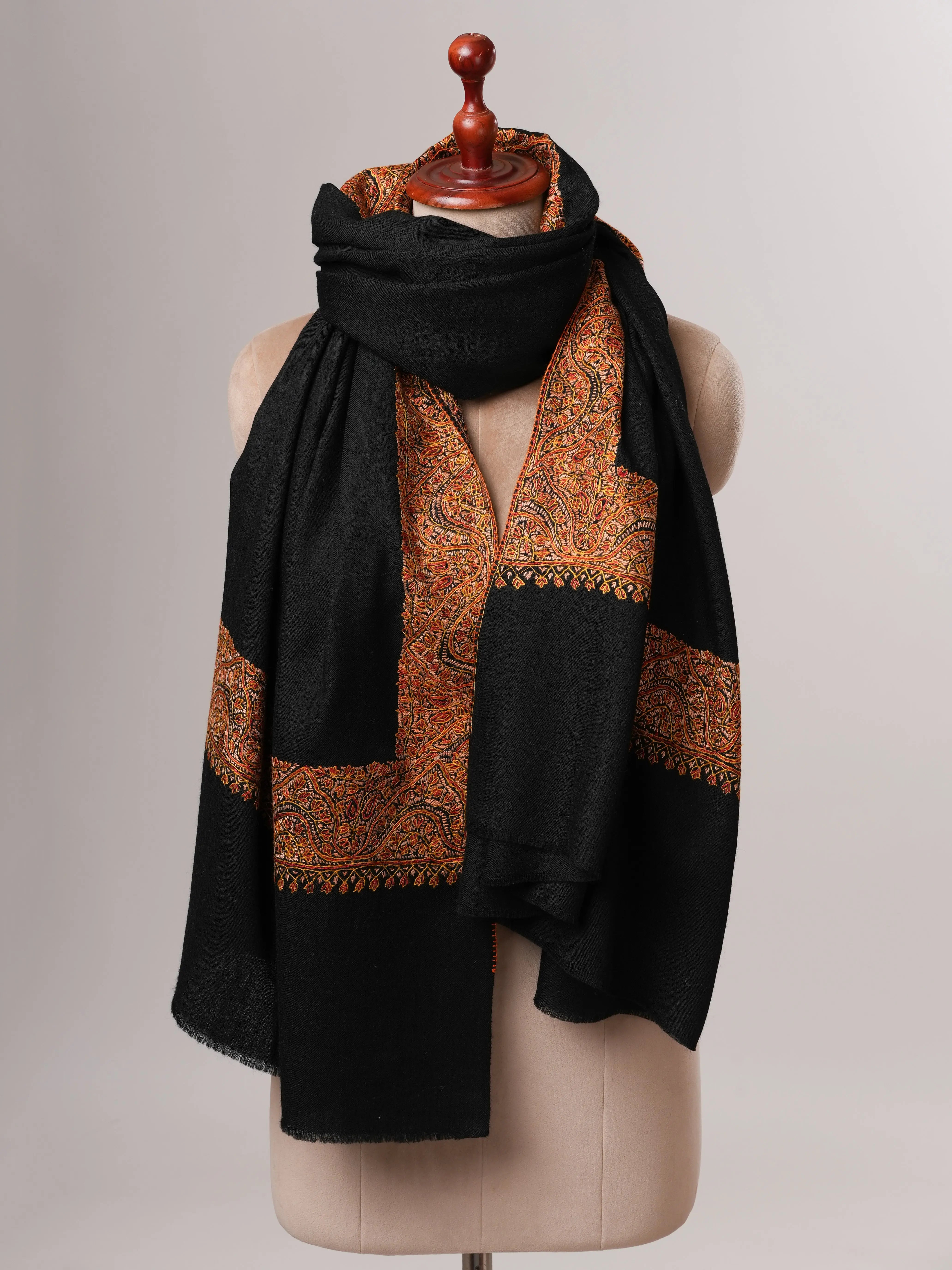 Classic Black Fine Wool Shawl with Daur Dar Embroidery Shahkaar