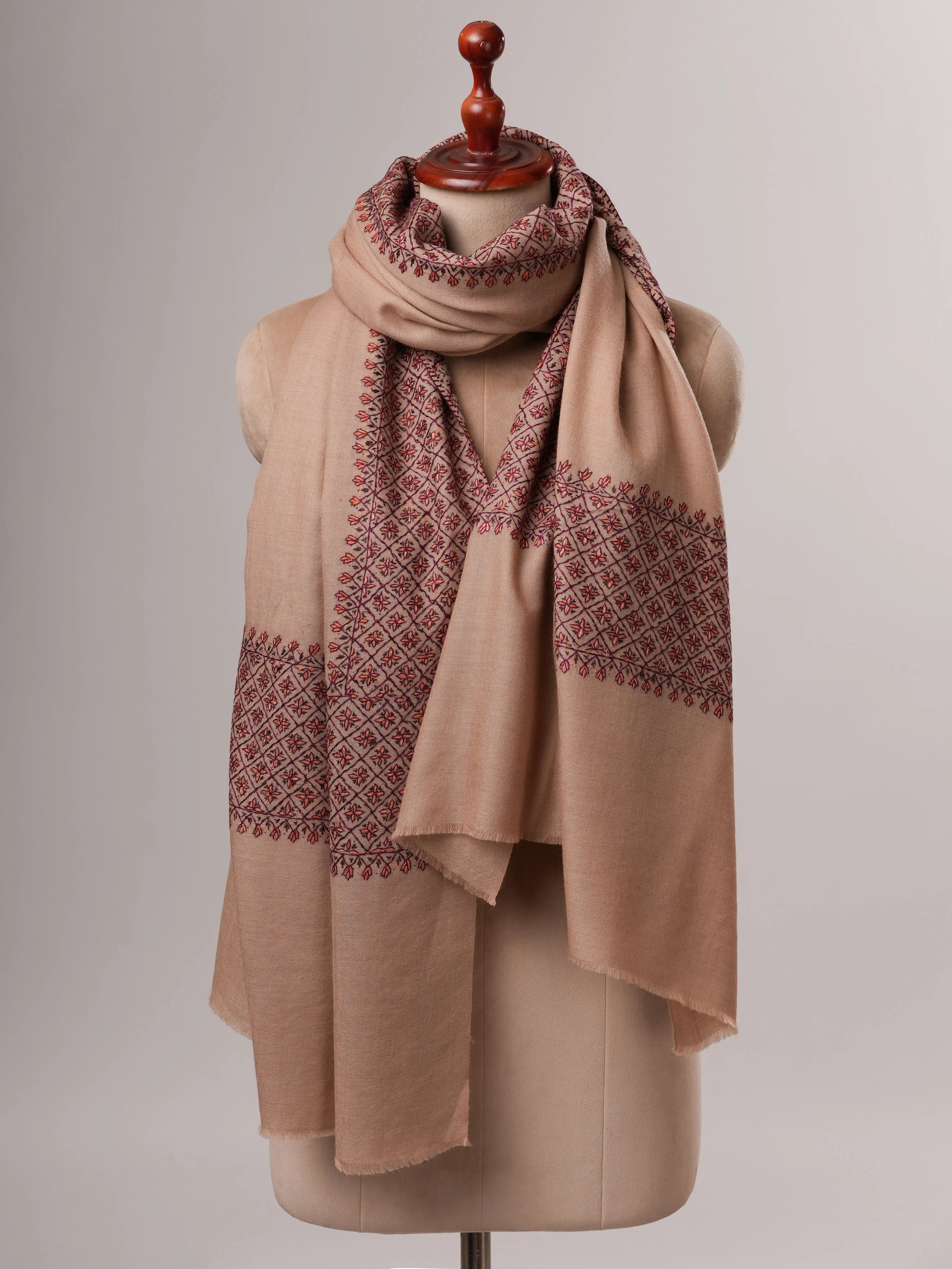 Fine Wool Beige Shawl with Daur Dar Hand Embroidery Shahkaar