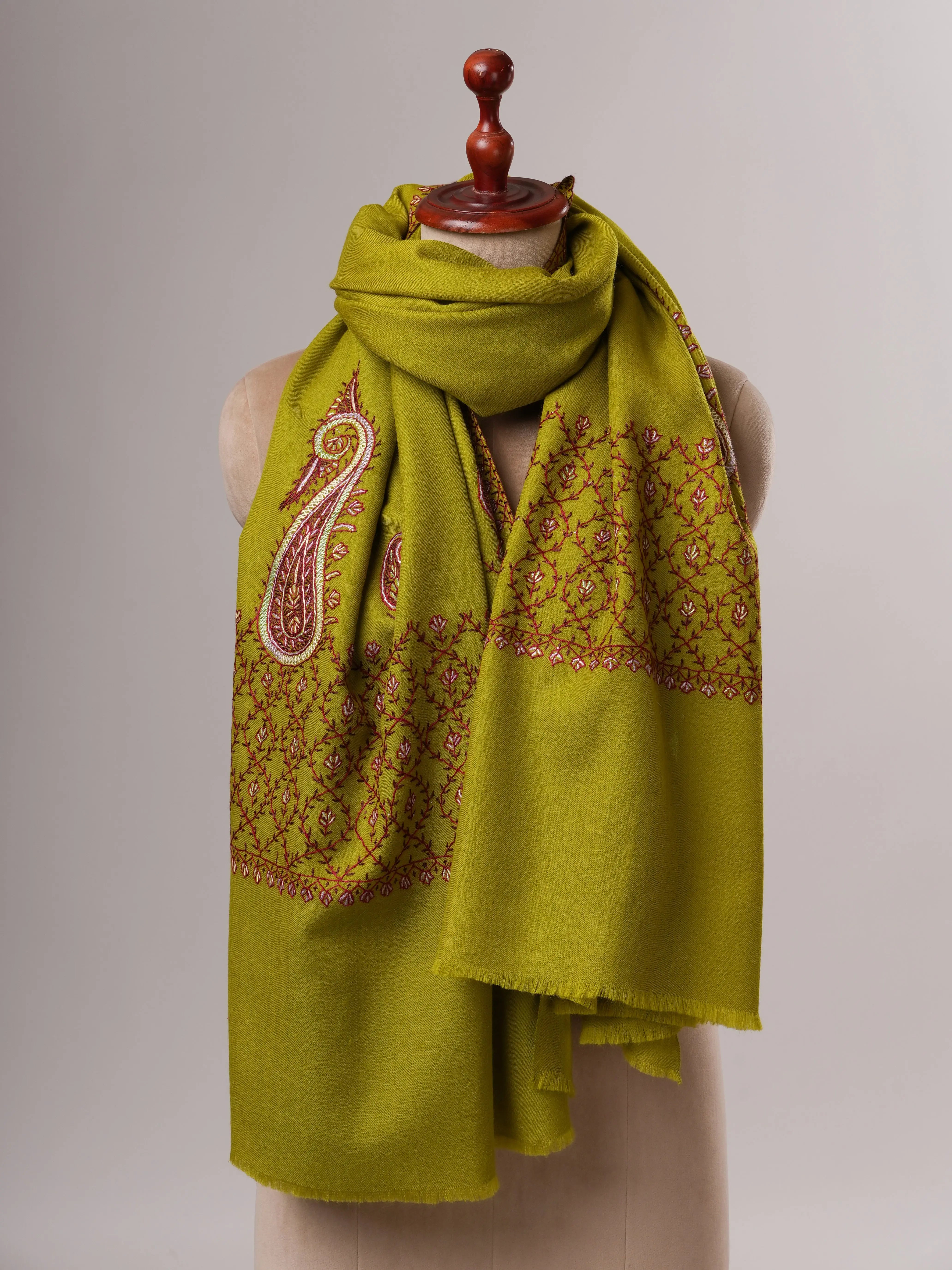 Hand Embroidered Fine Wool Shawl with Traditional Palla Motif Shahkaar