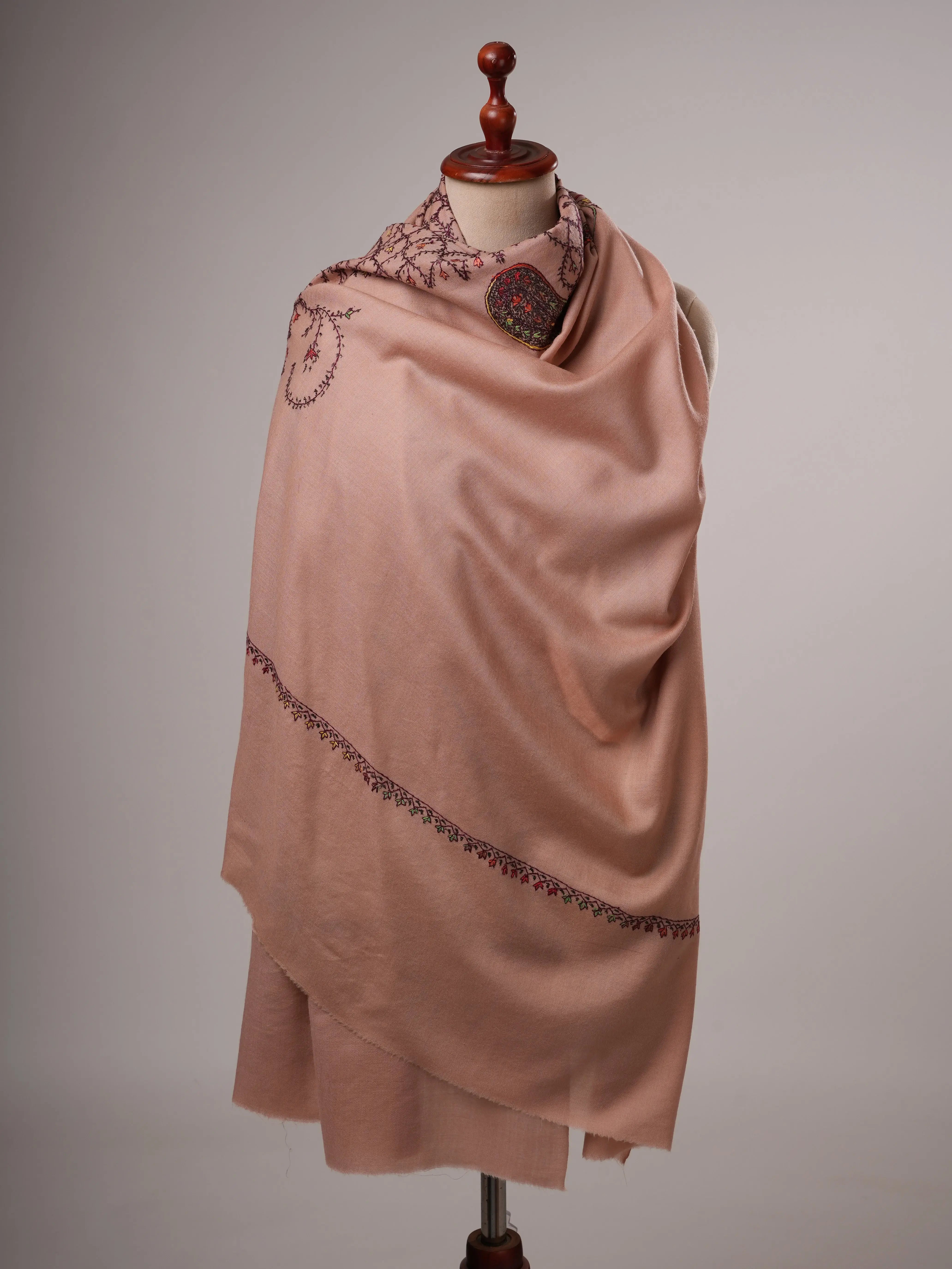 Elegant Light Pink Fine Wool Shawl Featuring Handcrafted Embroidery Shahkaar