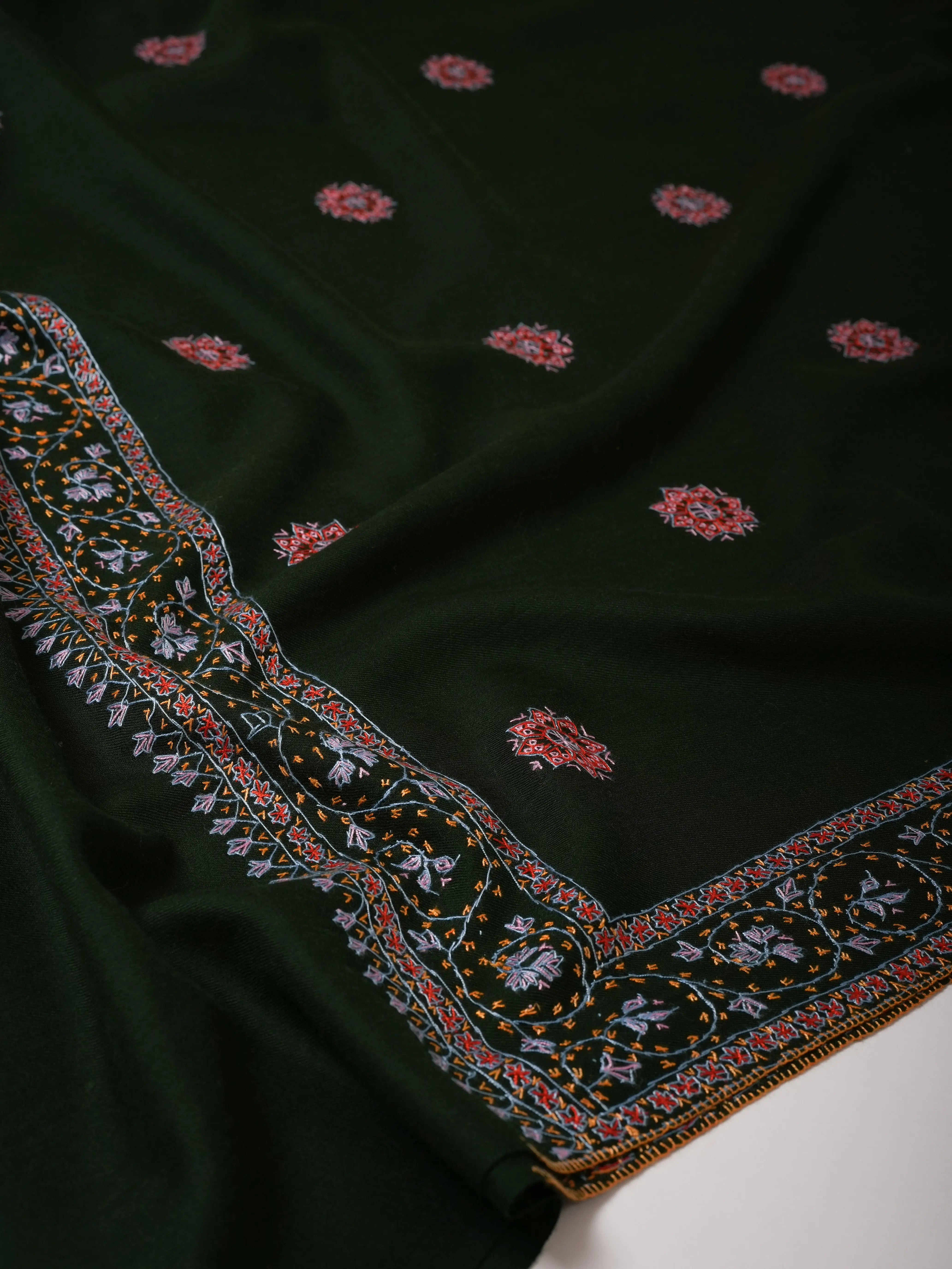 Elegant Dark Green Fine Wool Shawl with Traditional Buteh Daur Handwork Shahkaar
