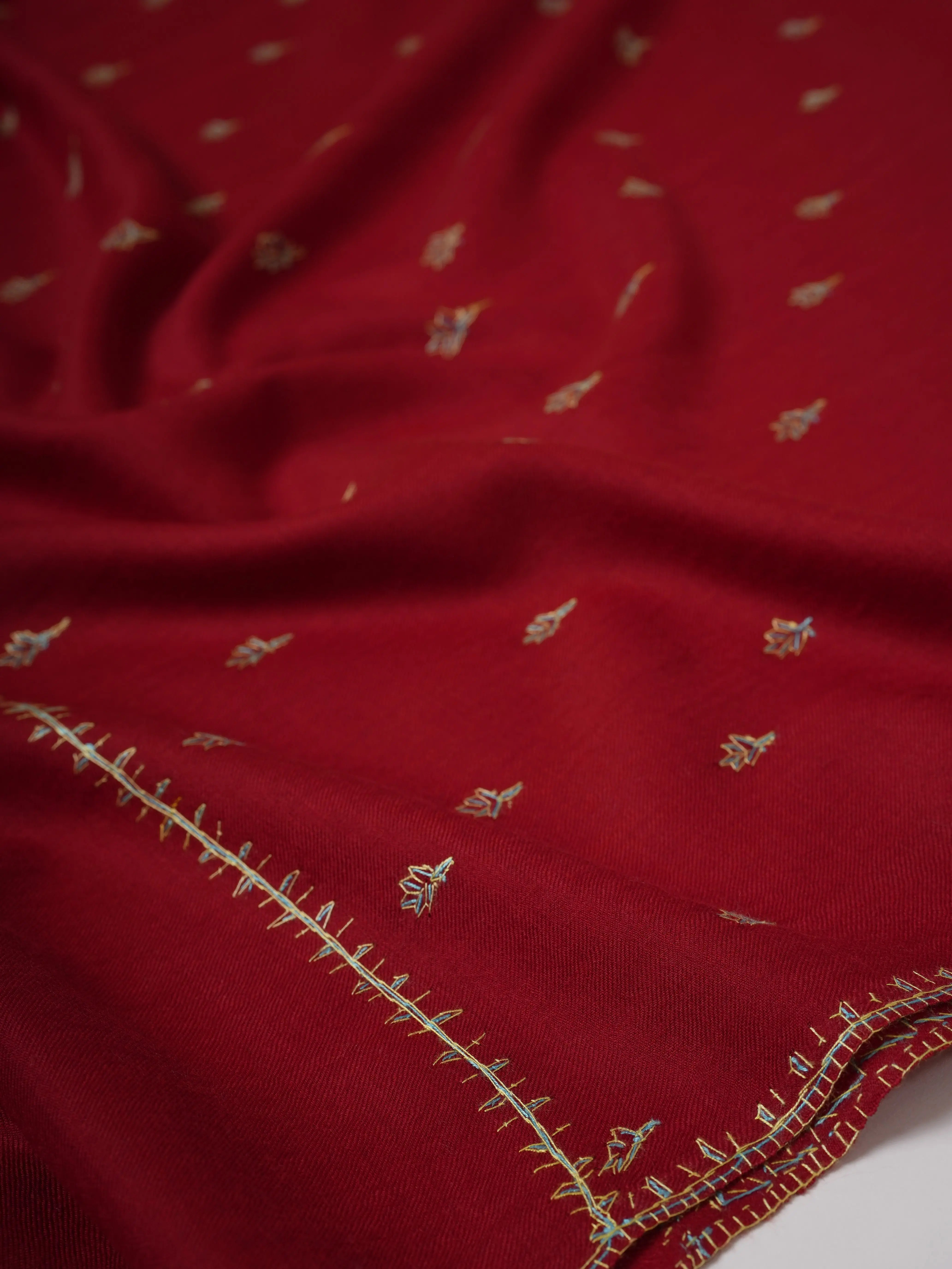 Maroon Fine Wool Hand Embroidered Machie Booti Shawl Shahkaar