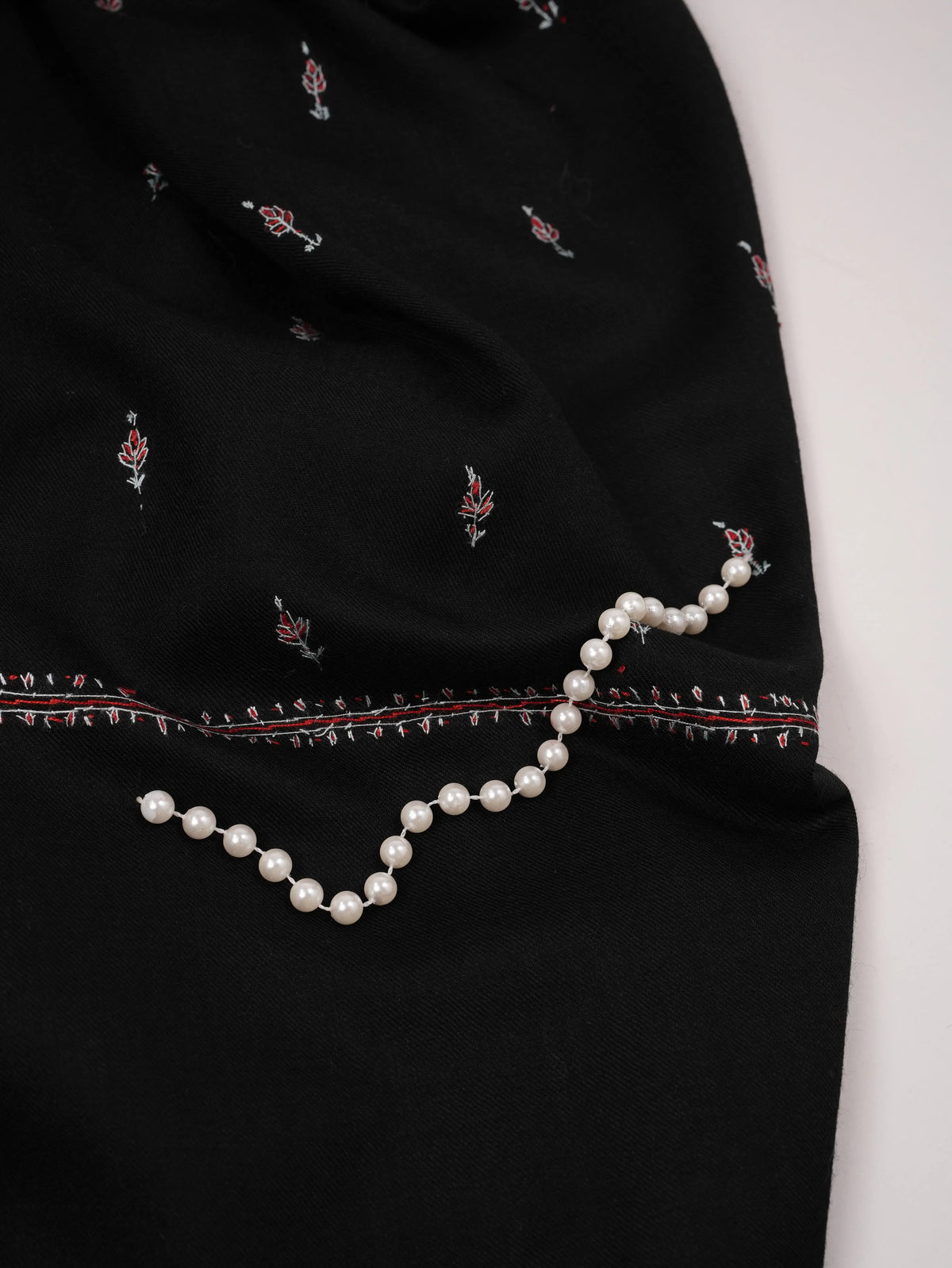 Buteh Hand Sozni Embroidered Black Kashmiri Fine Wool Shawl Shahkaar.com