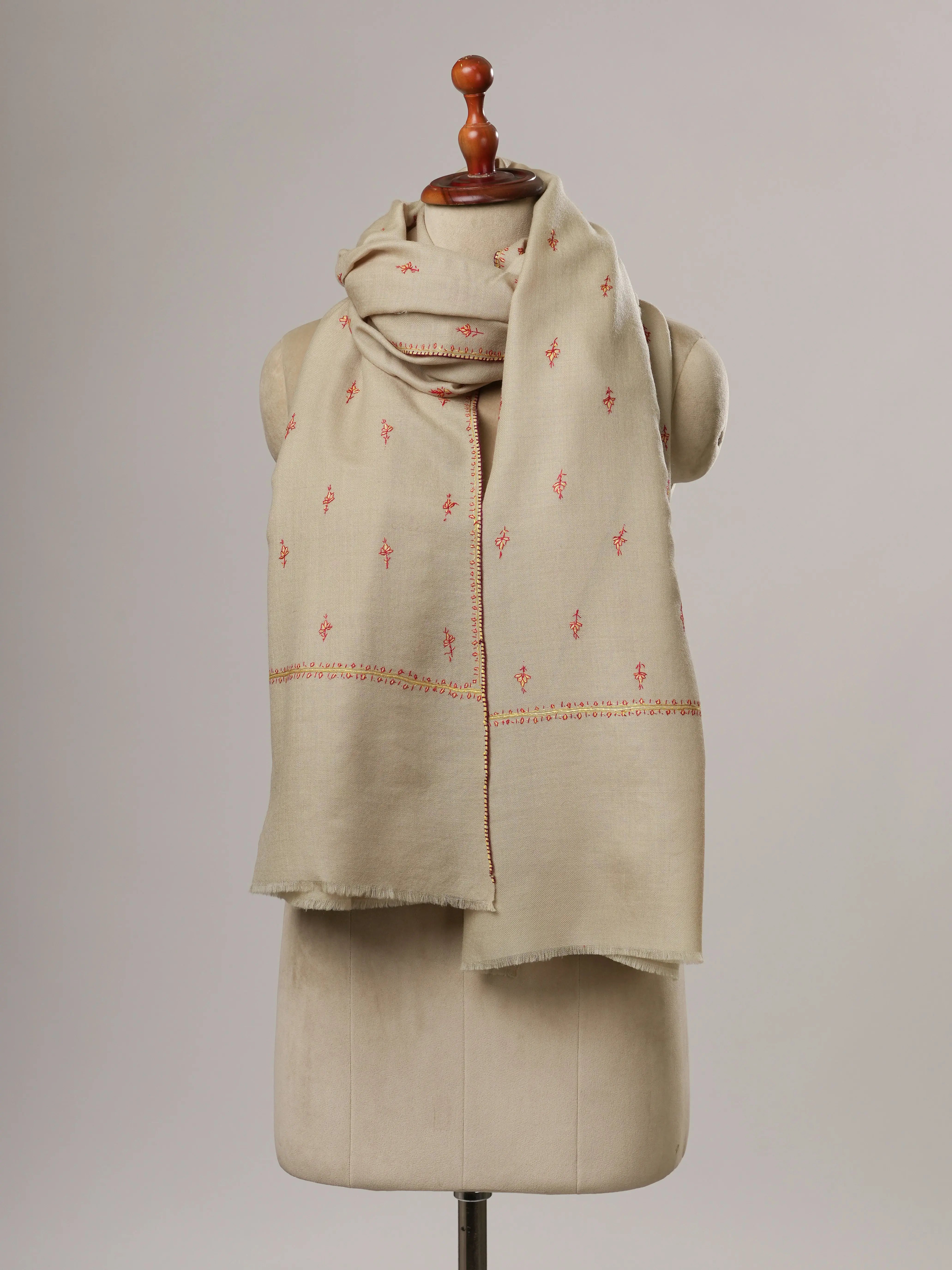 Machie Booti Hand Embroidered Fine Wool Soft Shawl Shahkaar