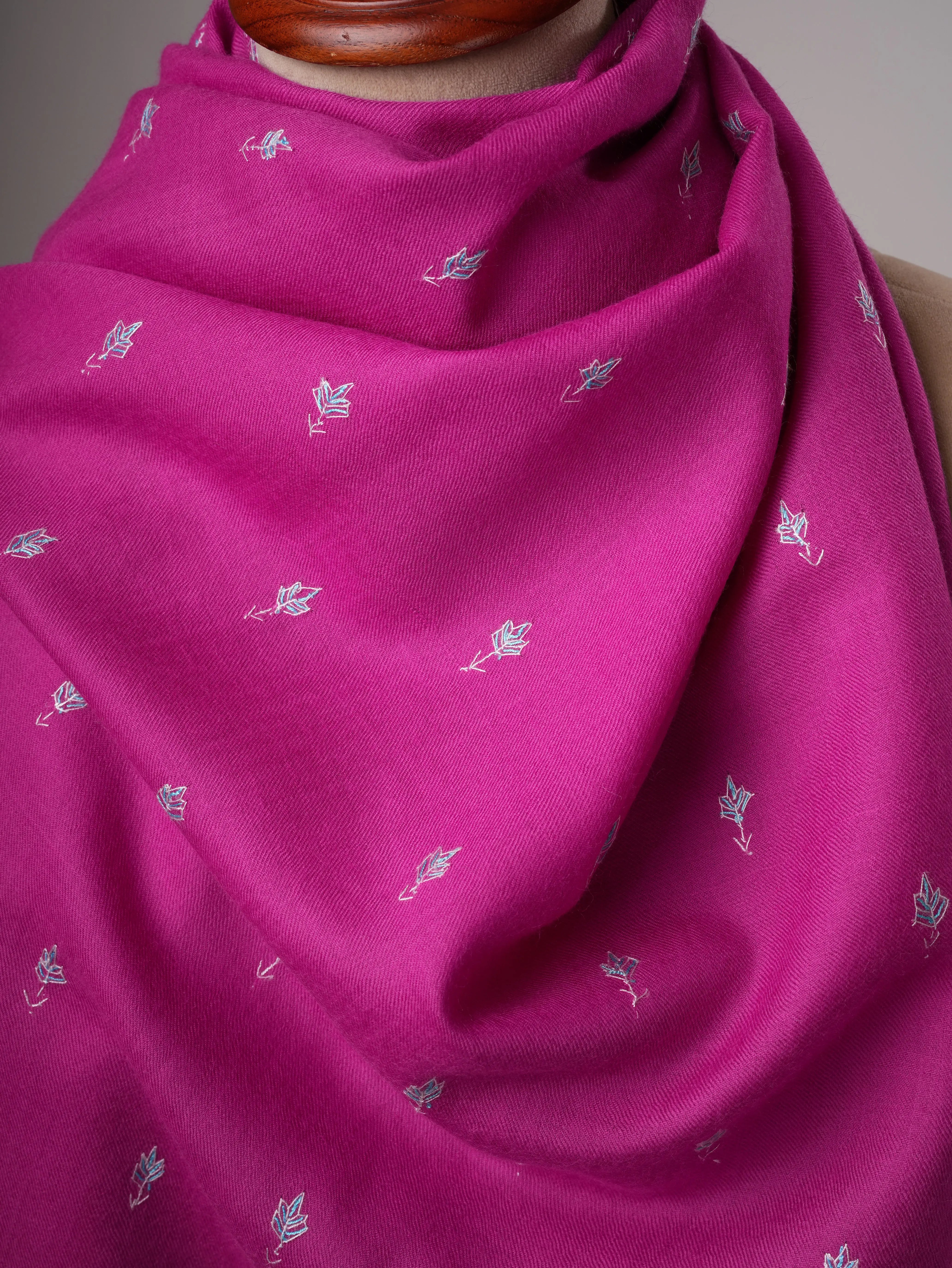 Soft Handcrafted Wool Shawl Featuring Traditional Machie Booti Motifs Shahkaar
