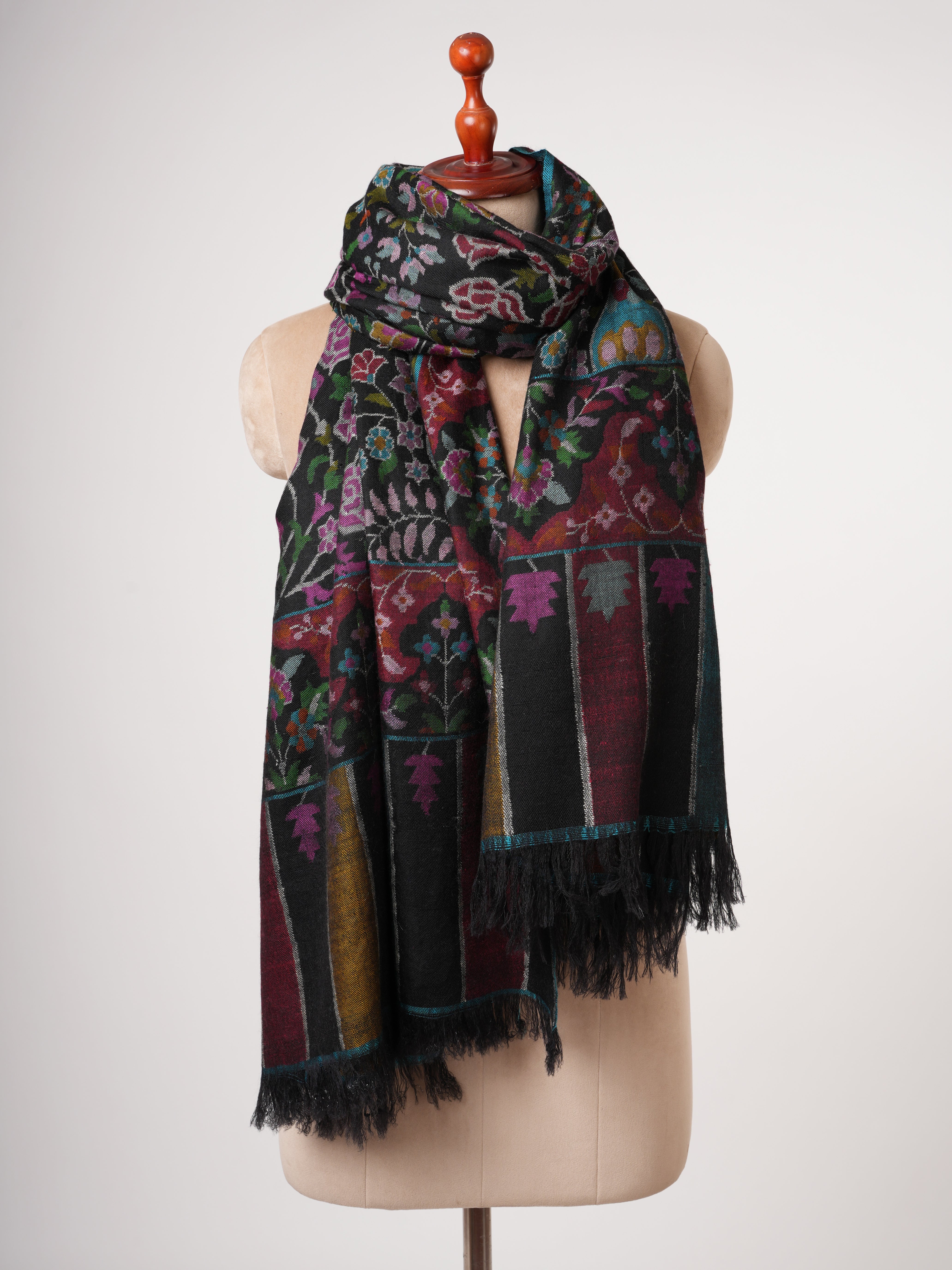 Black Kashmir Kani Weave Pashmina Shawl - Patrimonio in tessuto a mano