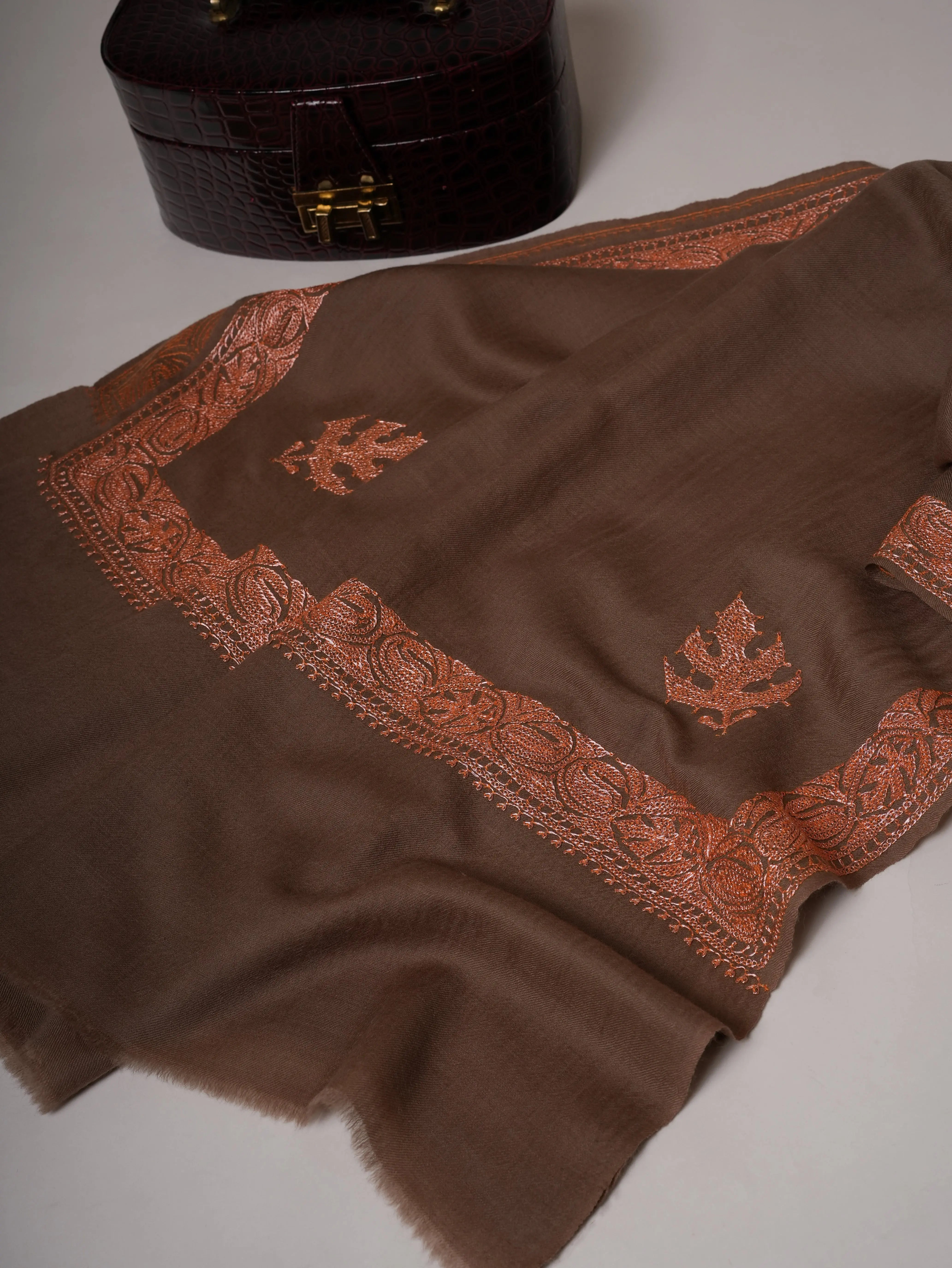 Toosh Color Tilla Neemdaur Hand Embroidered Fine Wool Kashmiri Shawl Shahkaar