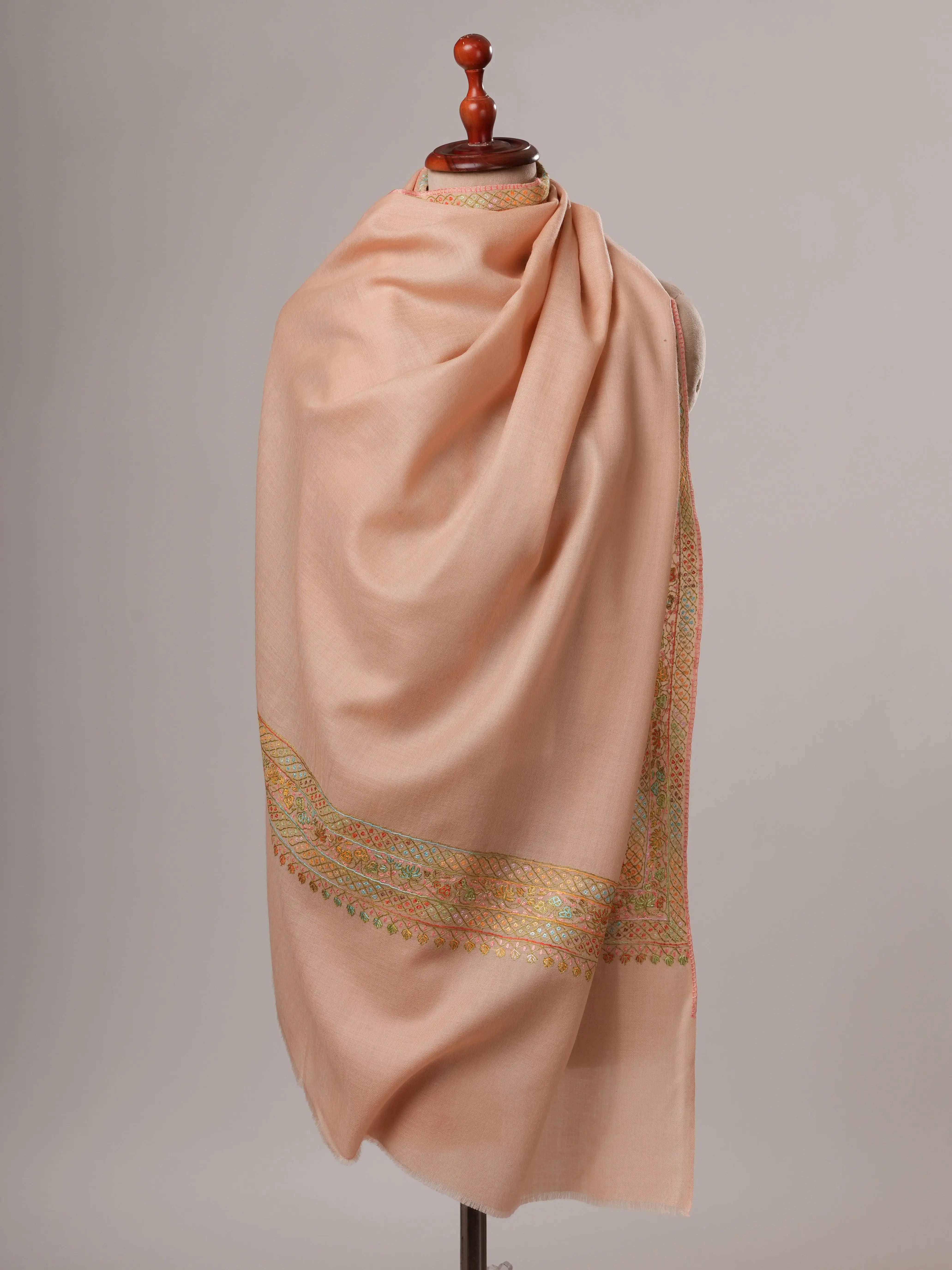 Peach Daur Dar Hand Embroidered Fine Wool Kashmiri Shawl Shahkaar
