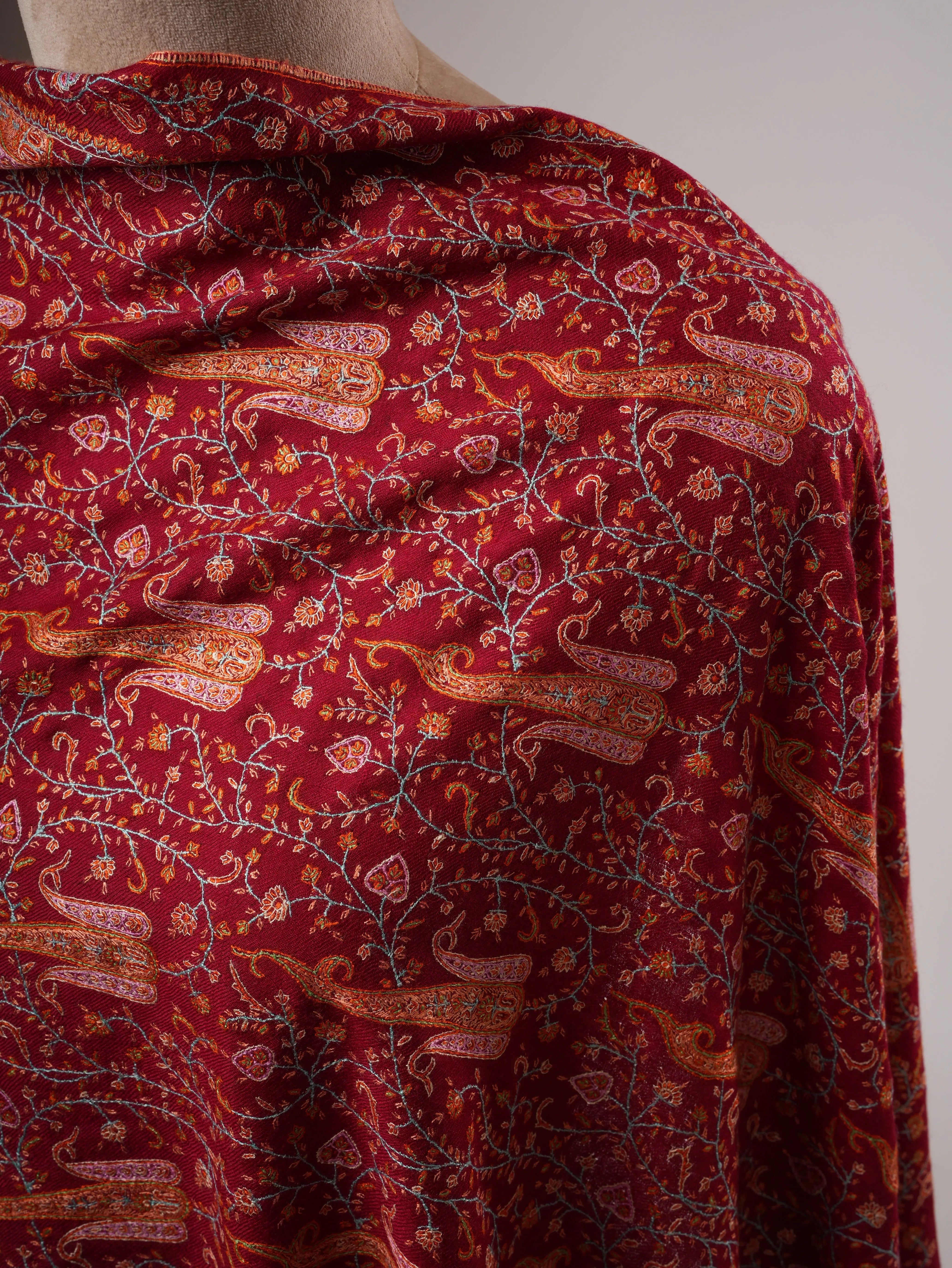 Neem Jamavar Pashmina Shawl with Classic Kashmiri Sozni Embroidery Shahkaar