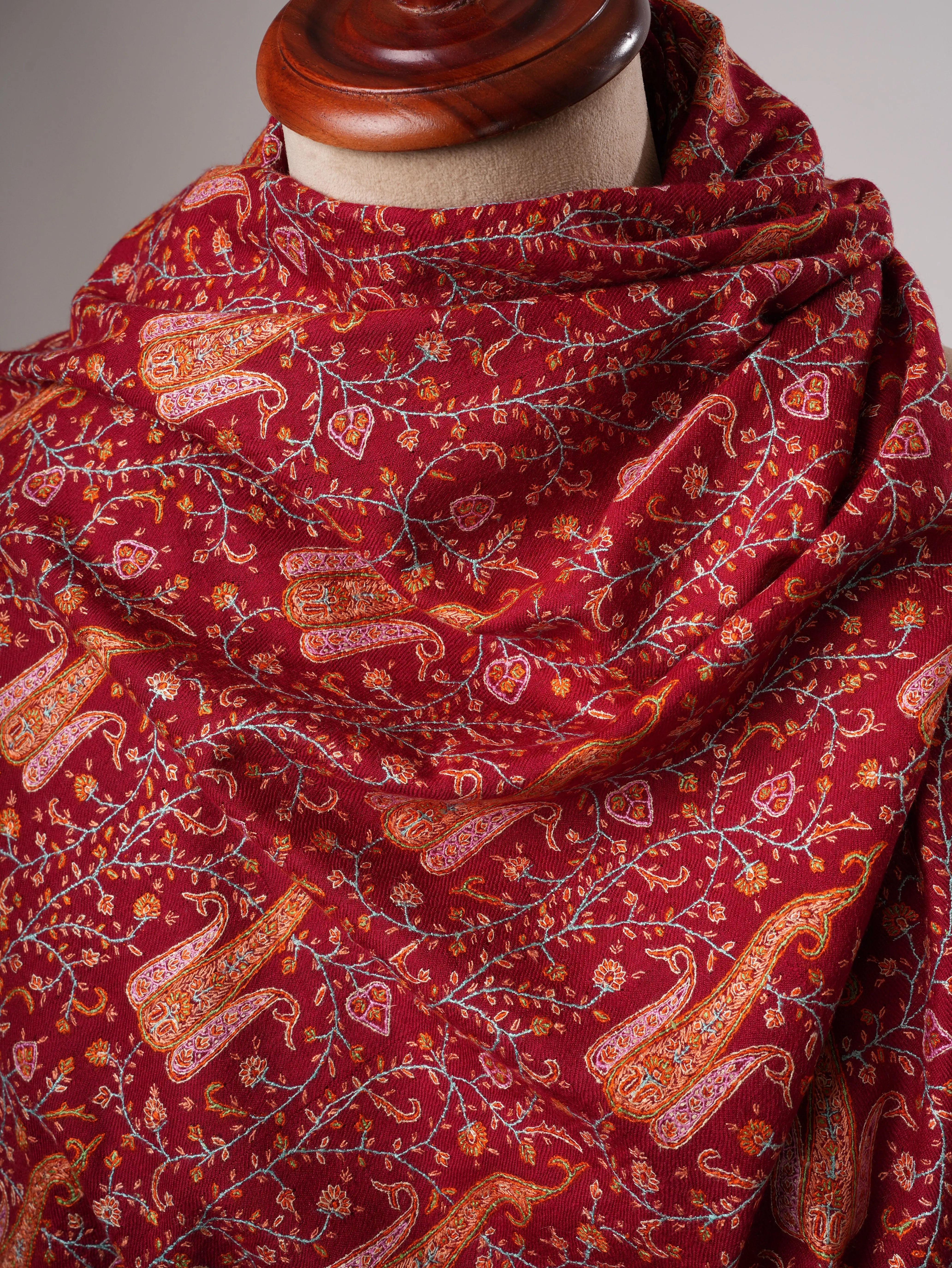 Neem Jamavar Pashmina Shawl with Classic Kashmiri Sozni Embroidery Shahkaar