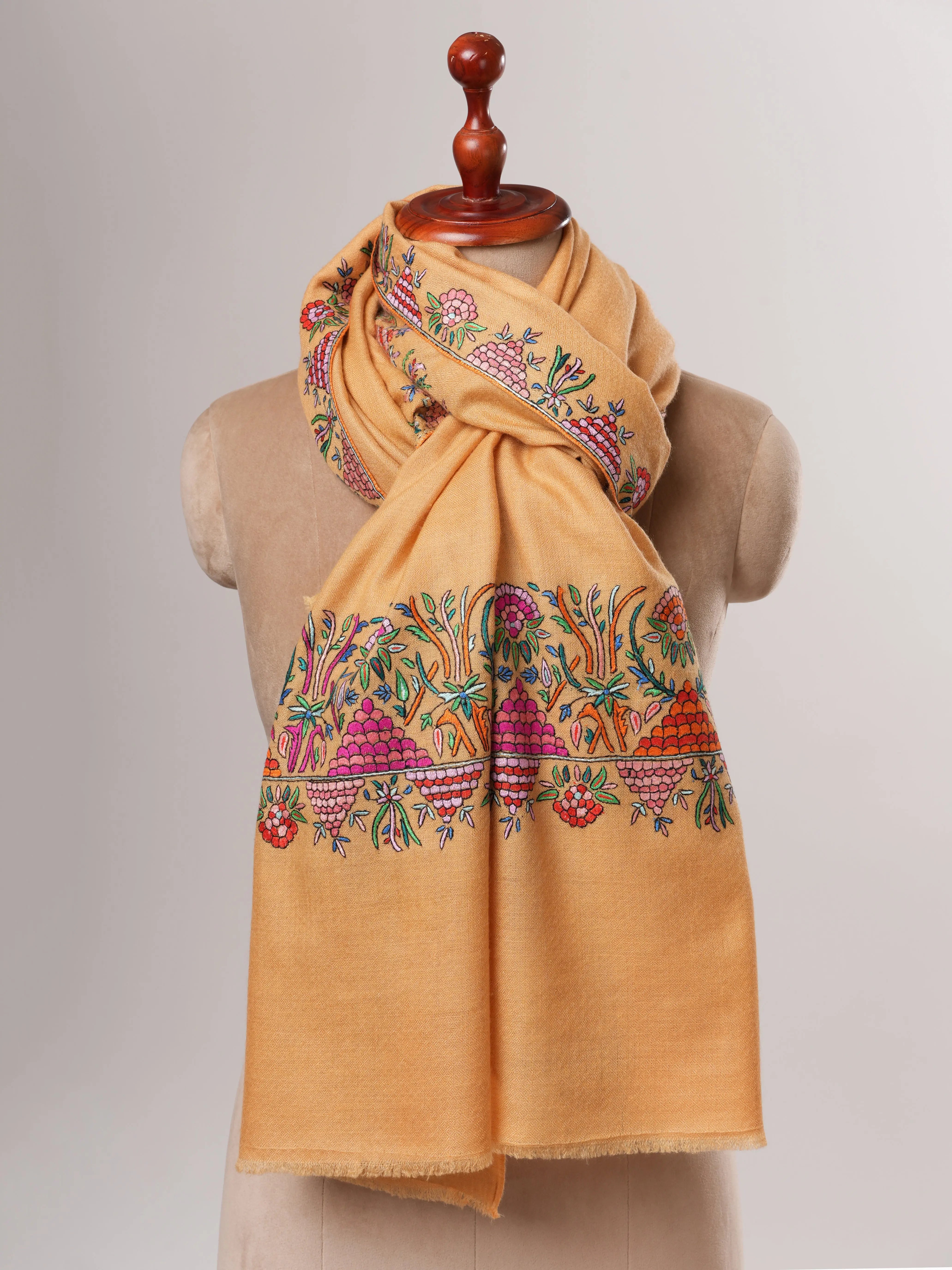 Handloomed Kashmiri Pashmina Shawl – Papier Machie Embroidered Palla Motif Shahkaar