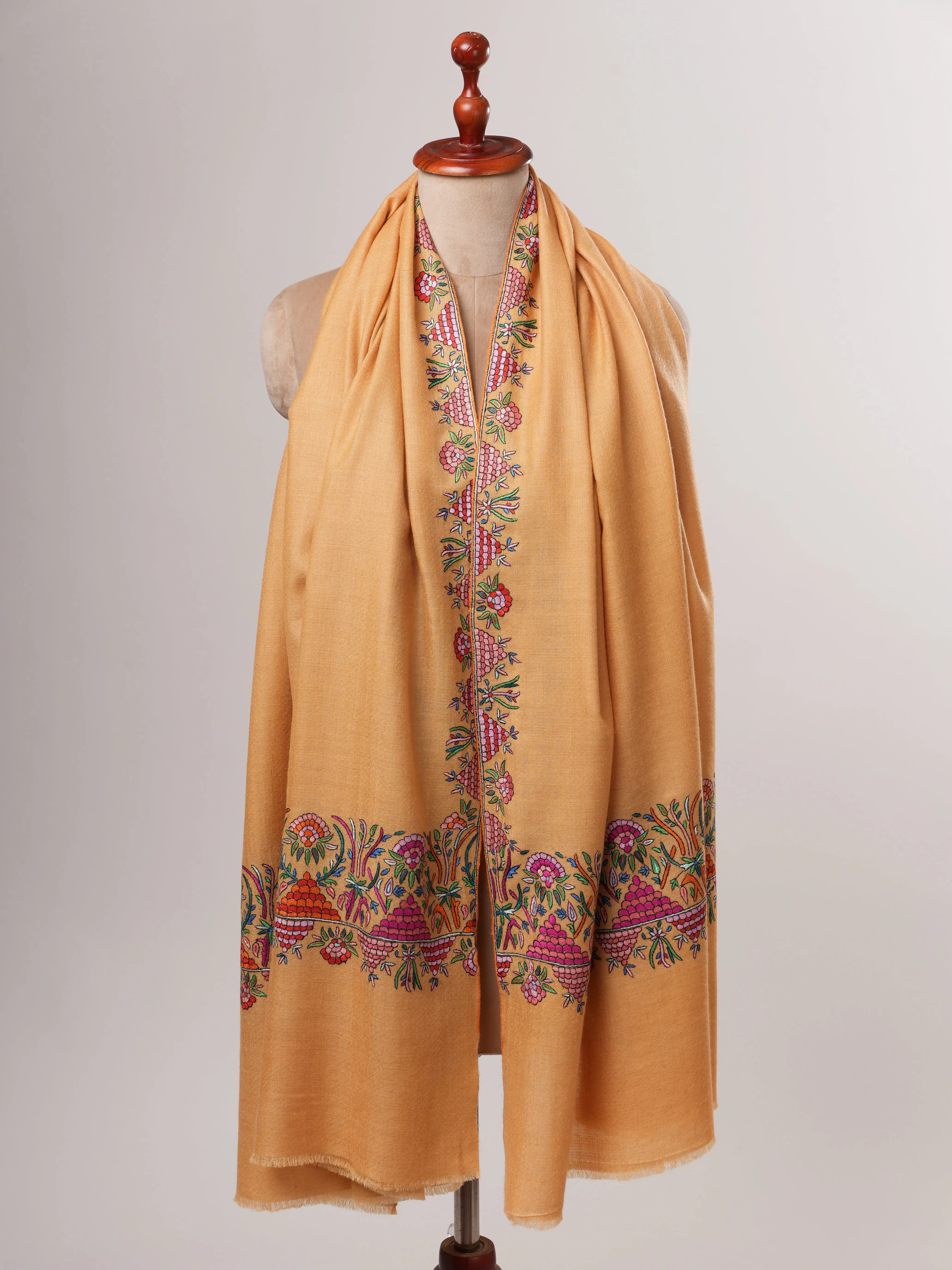 Handloomed Kashmiri Pashmina Shawl – Papier Machie Embroidered Palla Motif Shahkaar