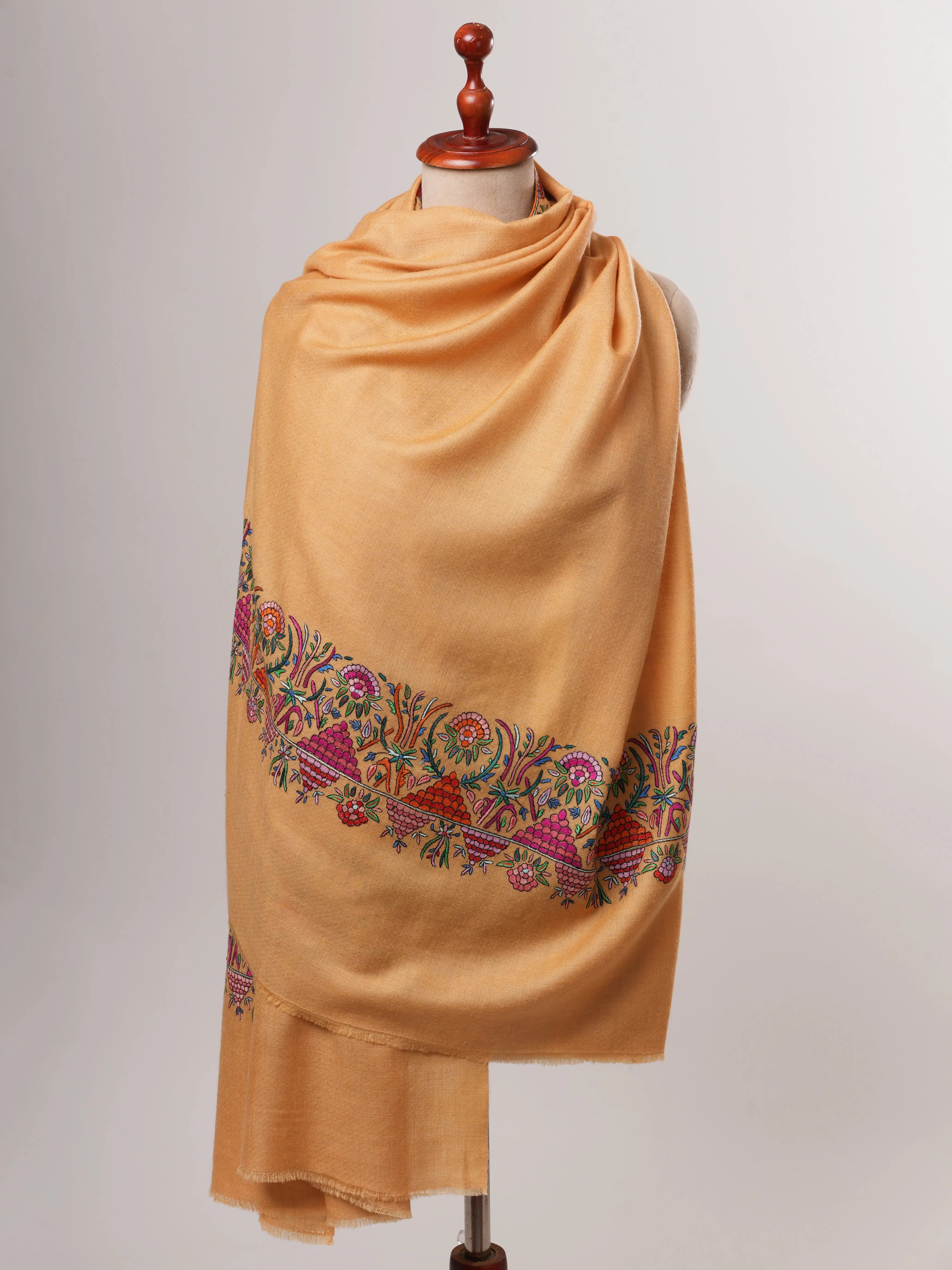 Handloomed Kashmiri Pashmina Shawl – Papier Machie Embroidered Palla Motif Shahkaar