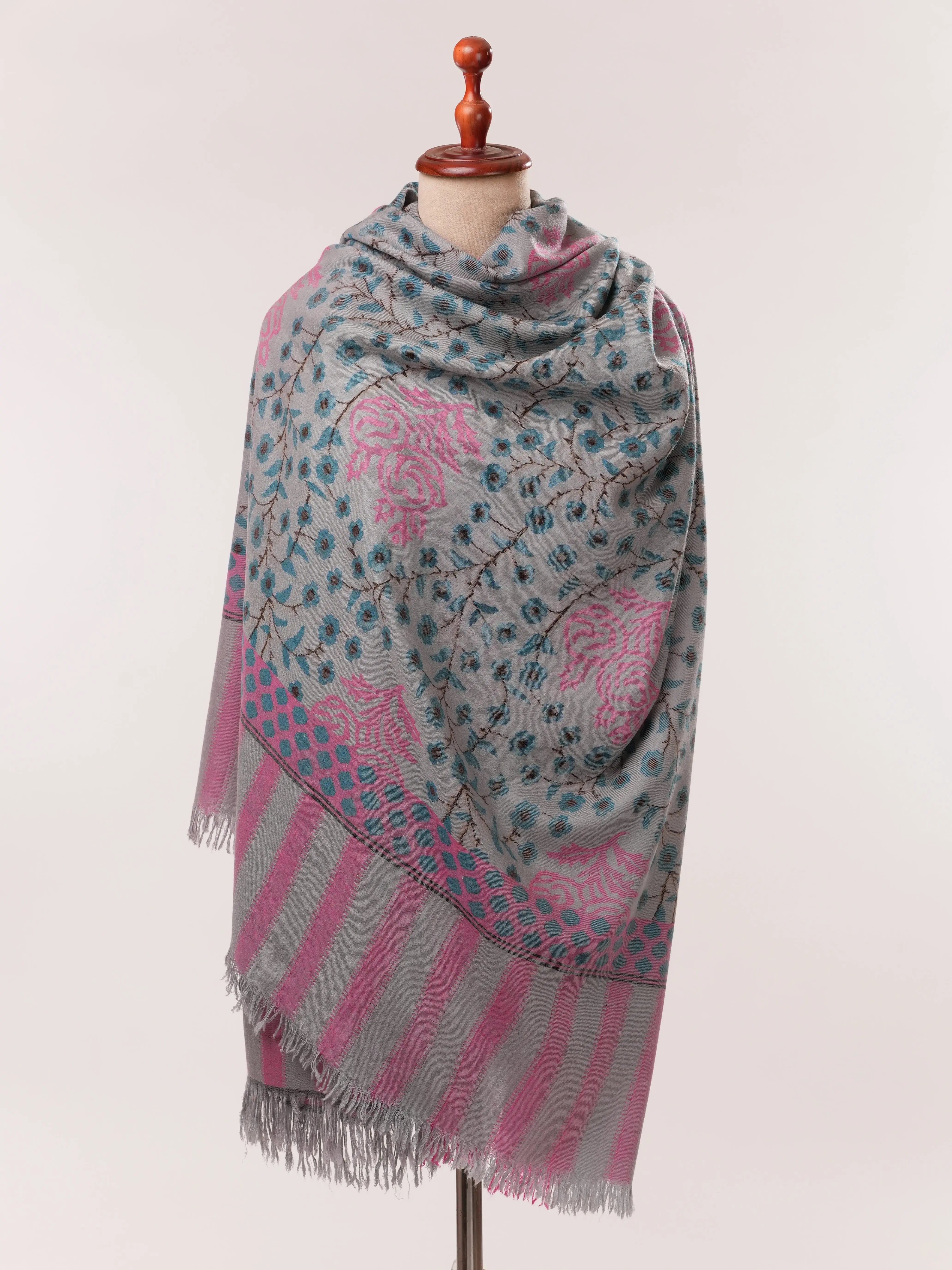 Grey Handwoven Kani Pure Pashmina Shawl Shahkaar.com