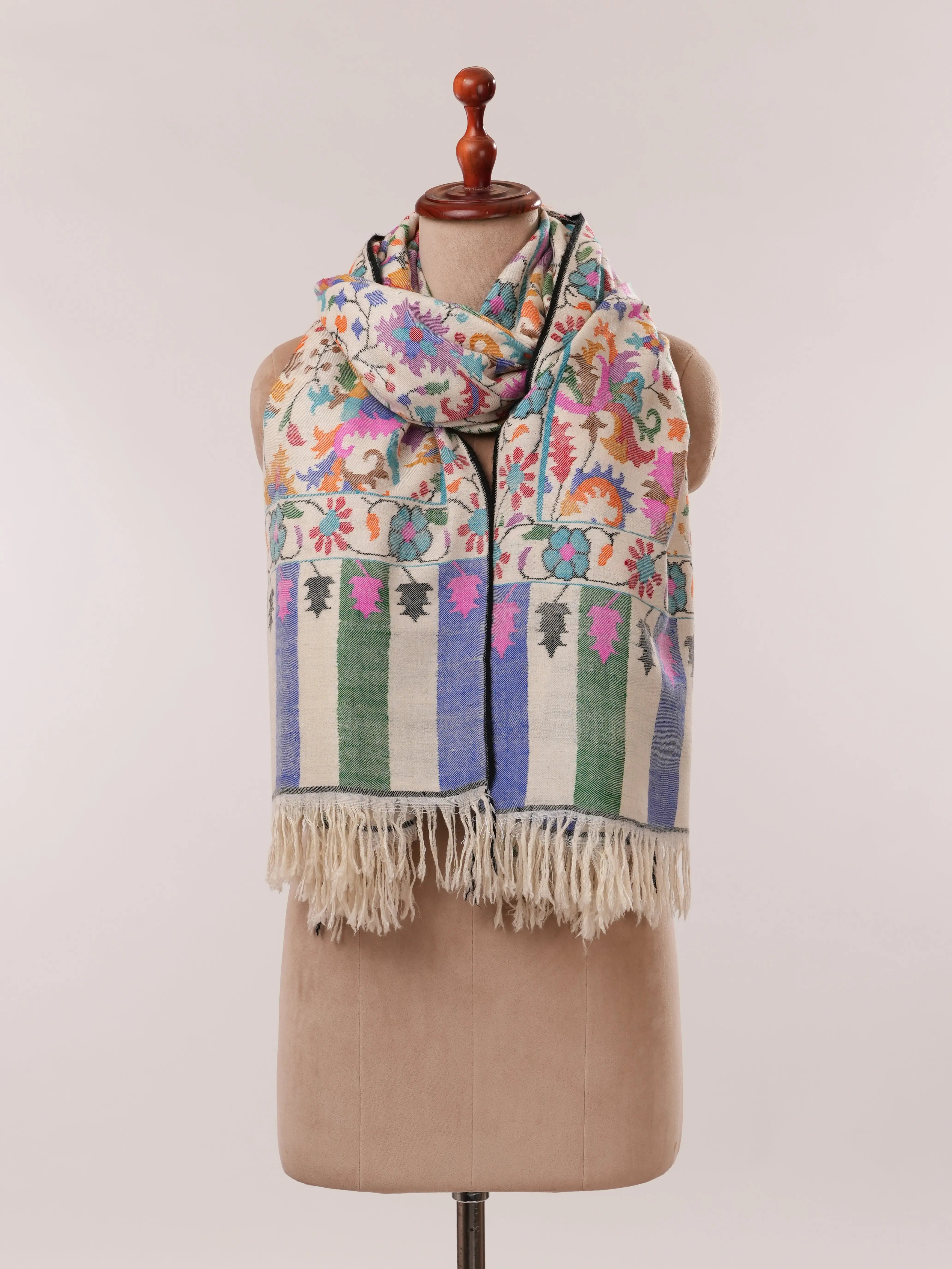 Natural White Floral Handwoven Kani Pashmina Shawl Shahkaar.com