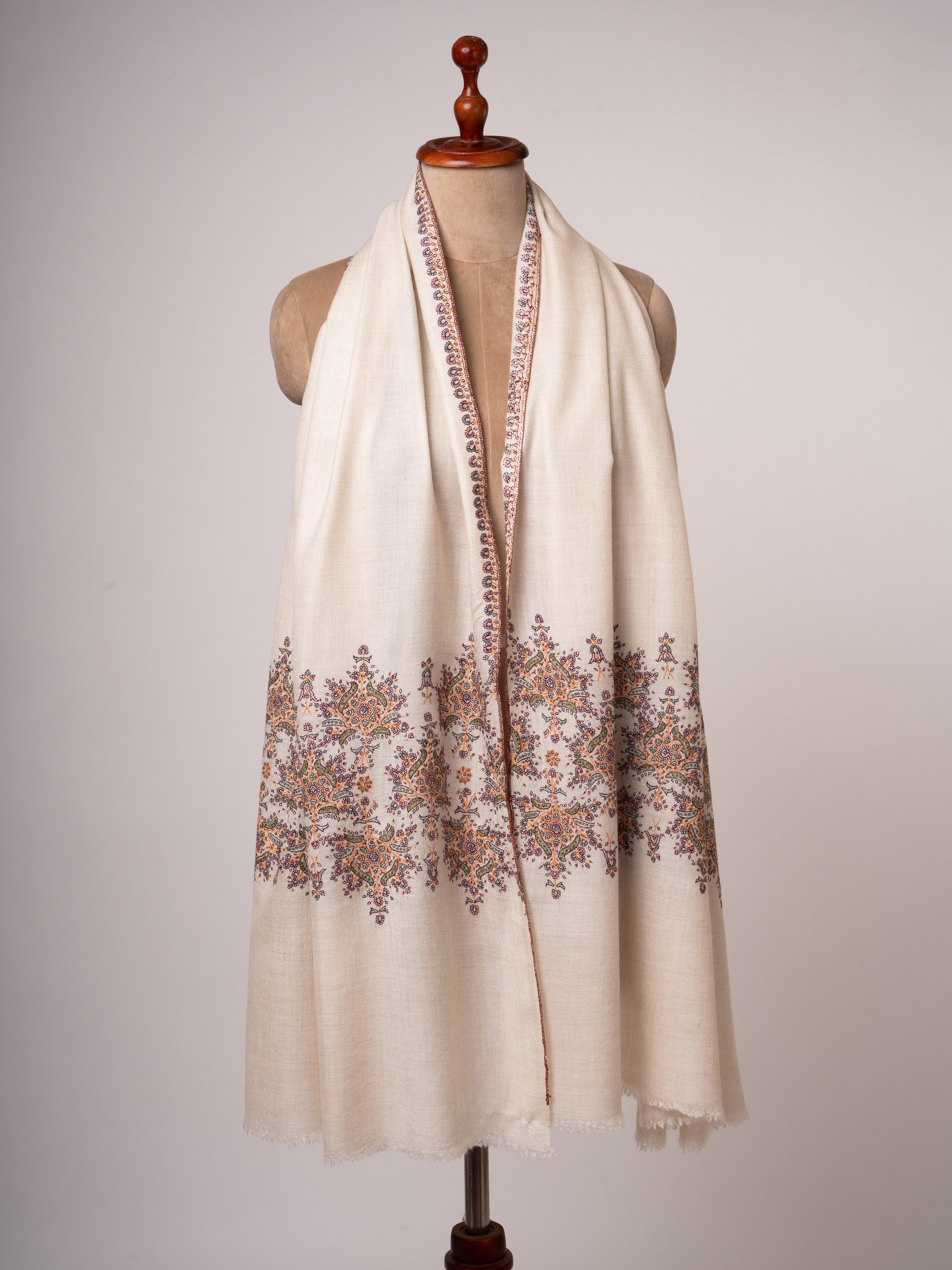 Ivory Kashmiri Pashmina Shawl Fine Sozni Embroidery on Shorter Ends Shahkaar