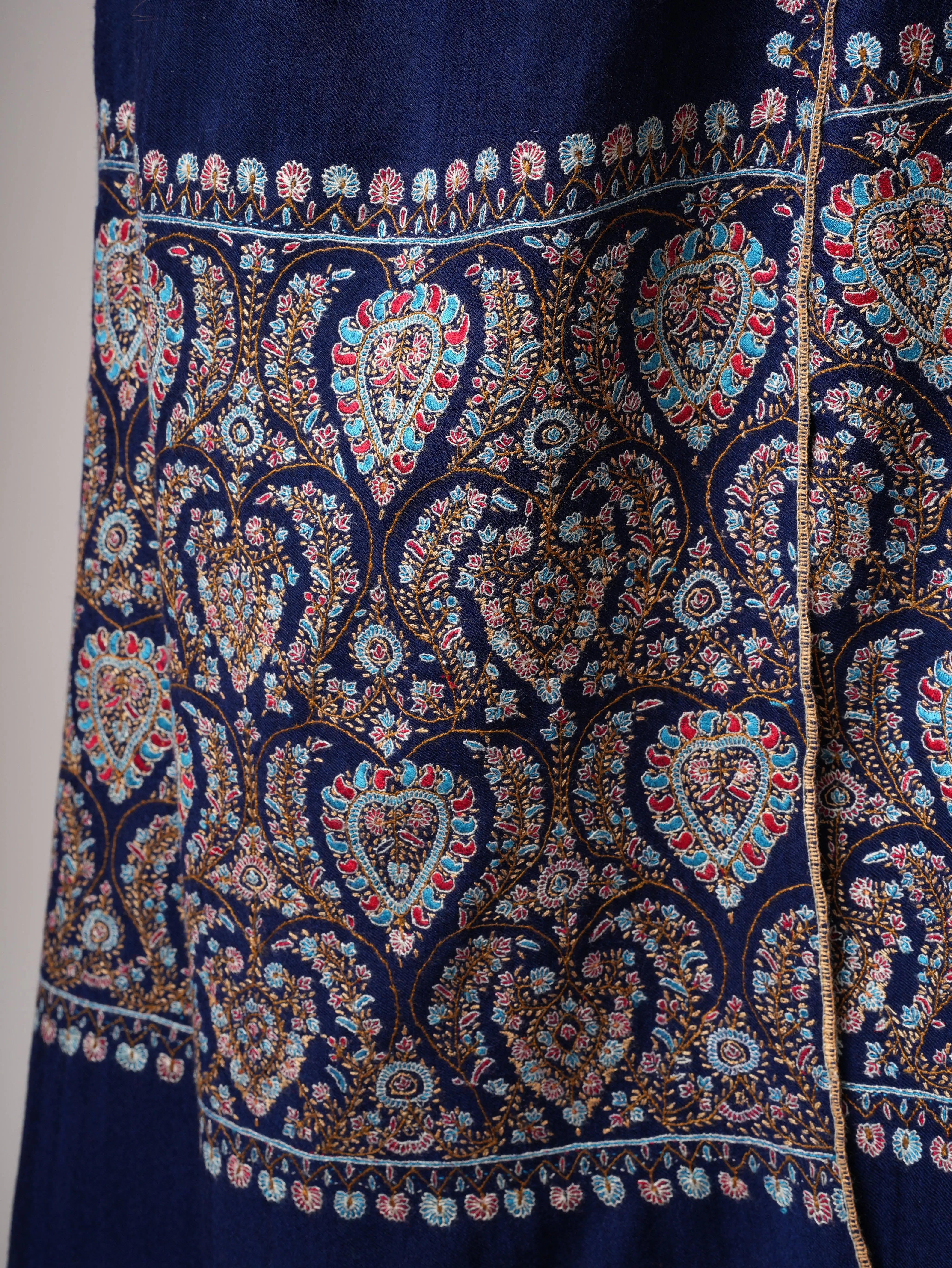 Dark Blue Kashmiri Pashmina Shawl – Palla Sozni Hand Embroidery Shahkaar