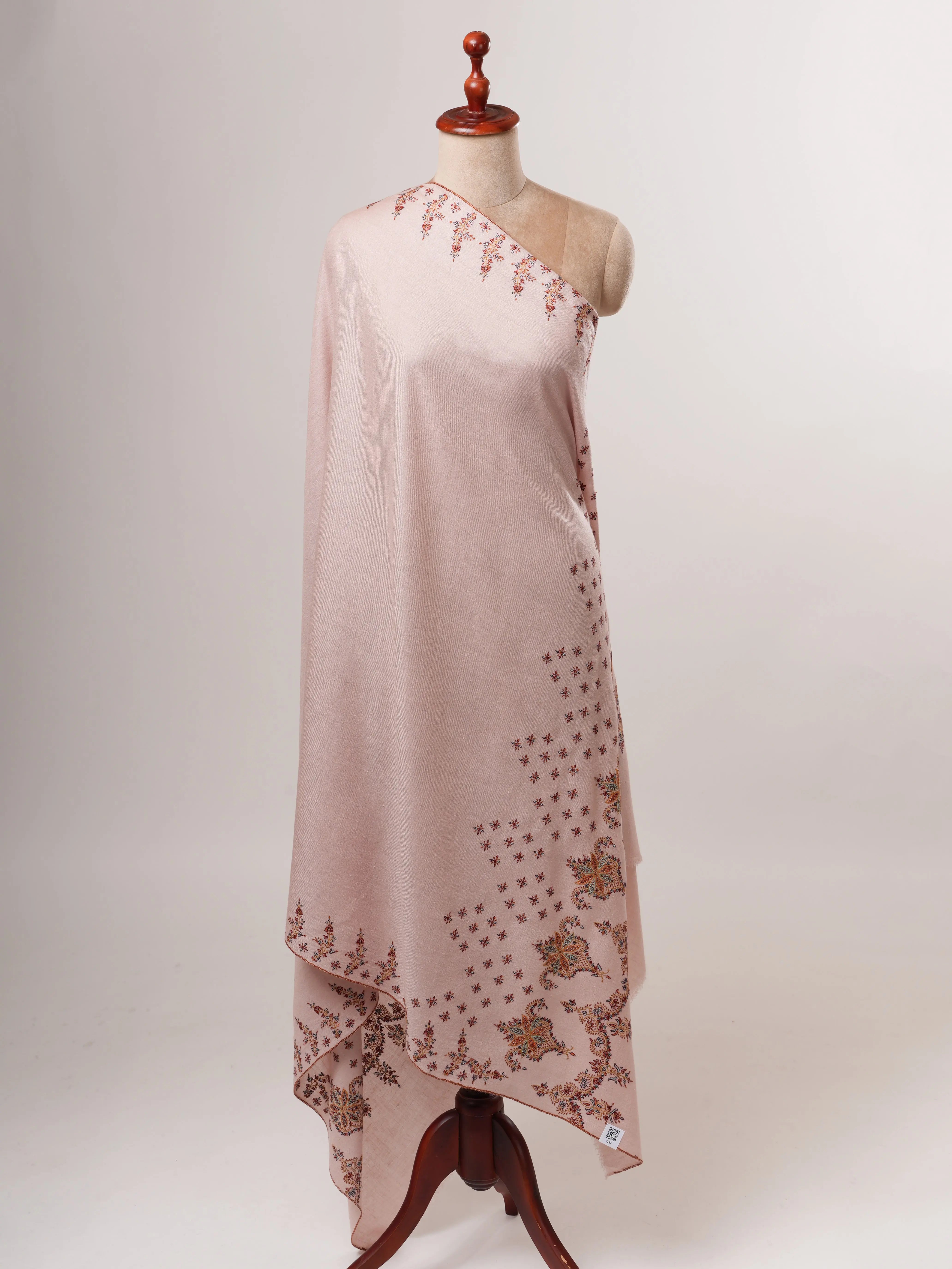 Baby Pink Pashmina Shawl – Hand-Embroidered Palla Design Shahkaar