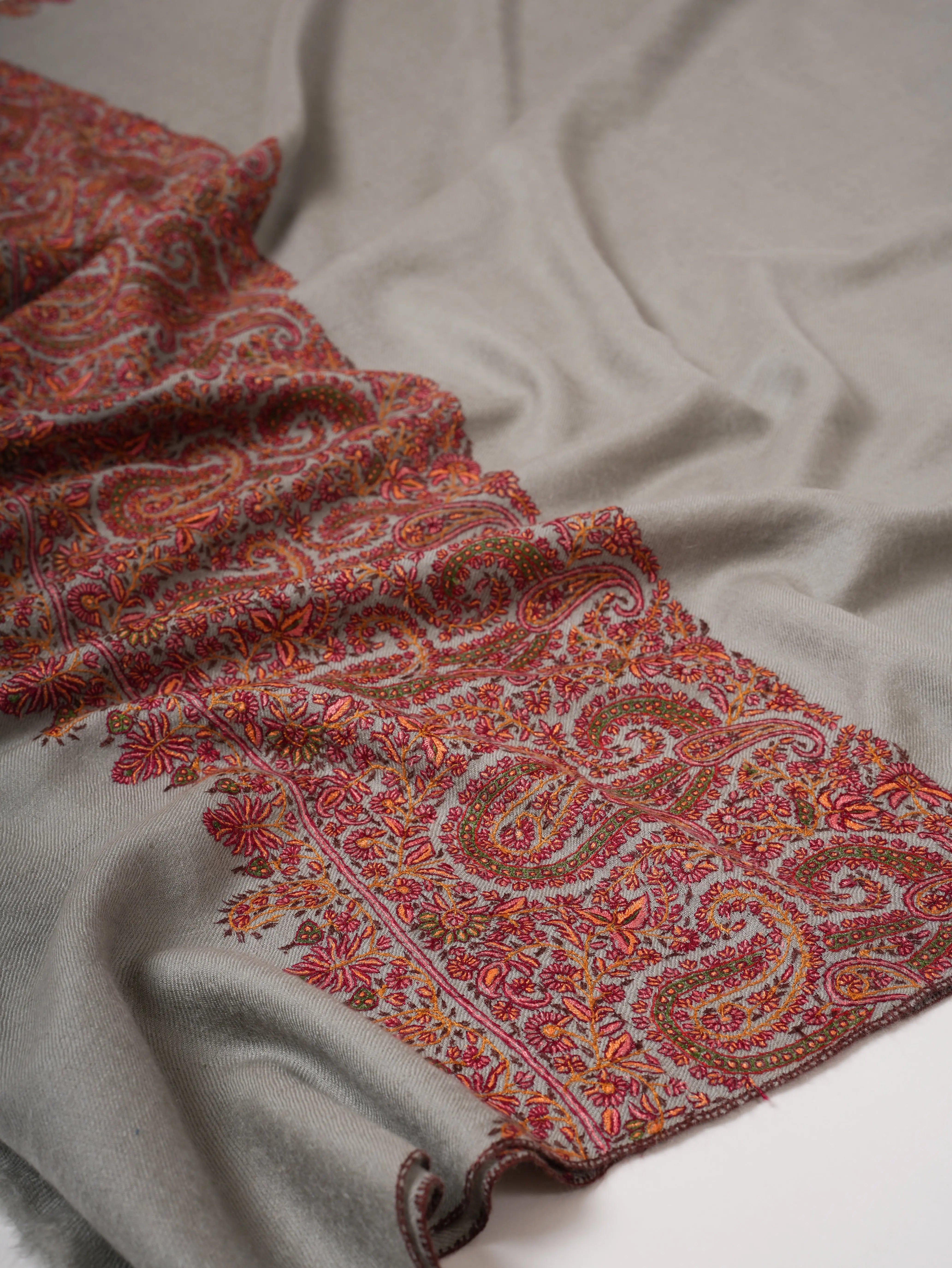 Grey Pashmina Shawl – Hand-Embroidered Paisley Palla Design Shahkaar