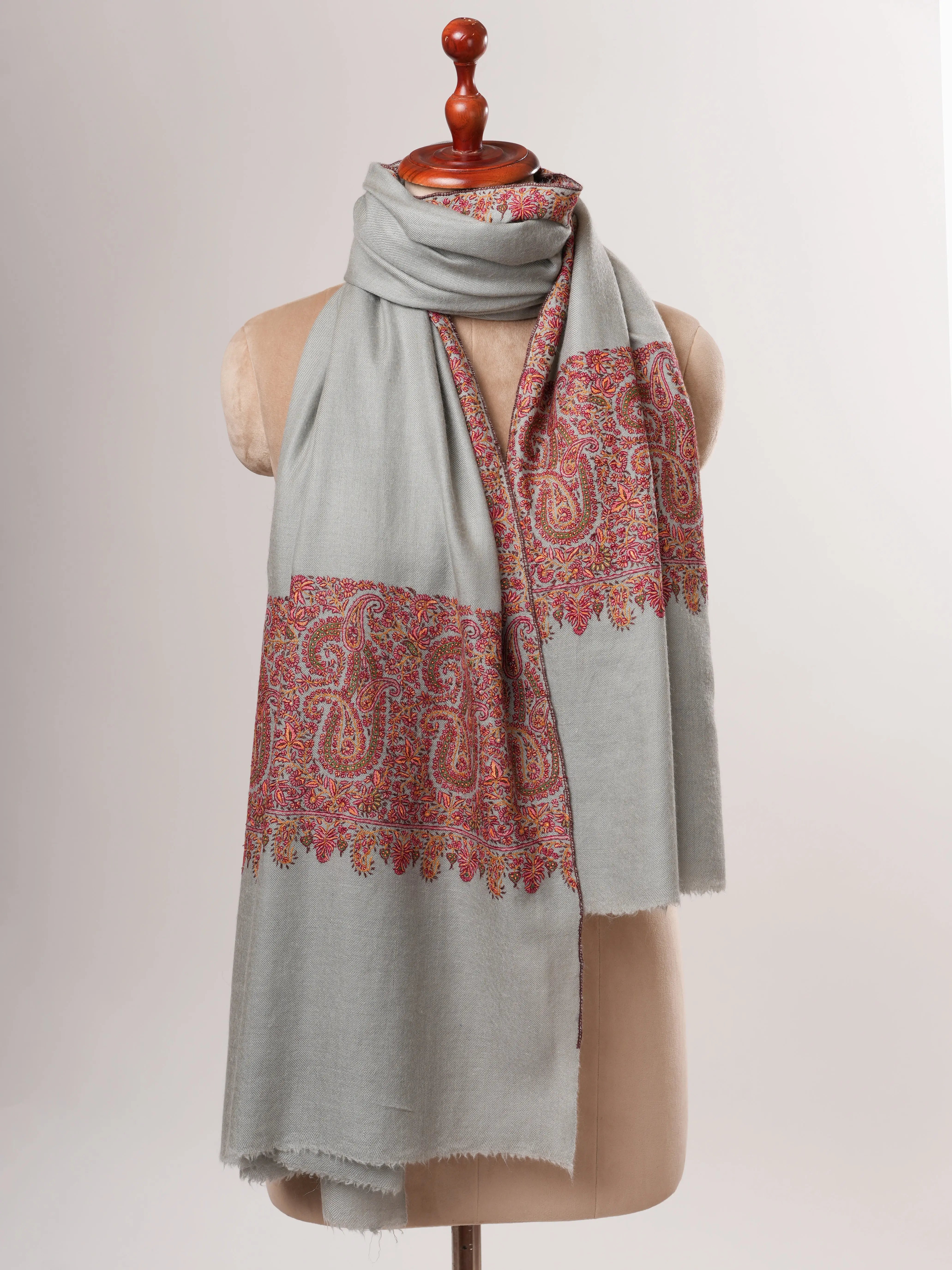 Grey Pashmina Shawl – Hand-Embroidered Paisley Palla Design Shahkaar