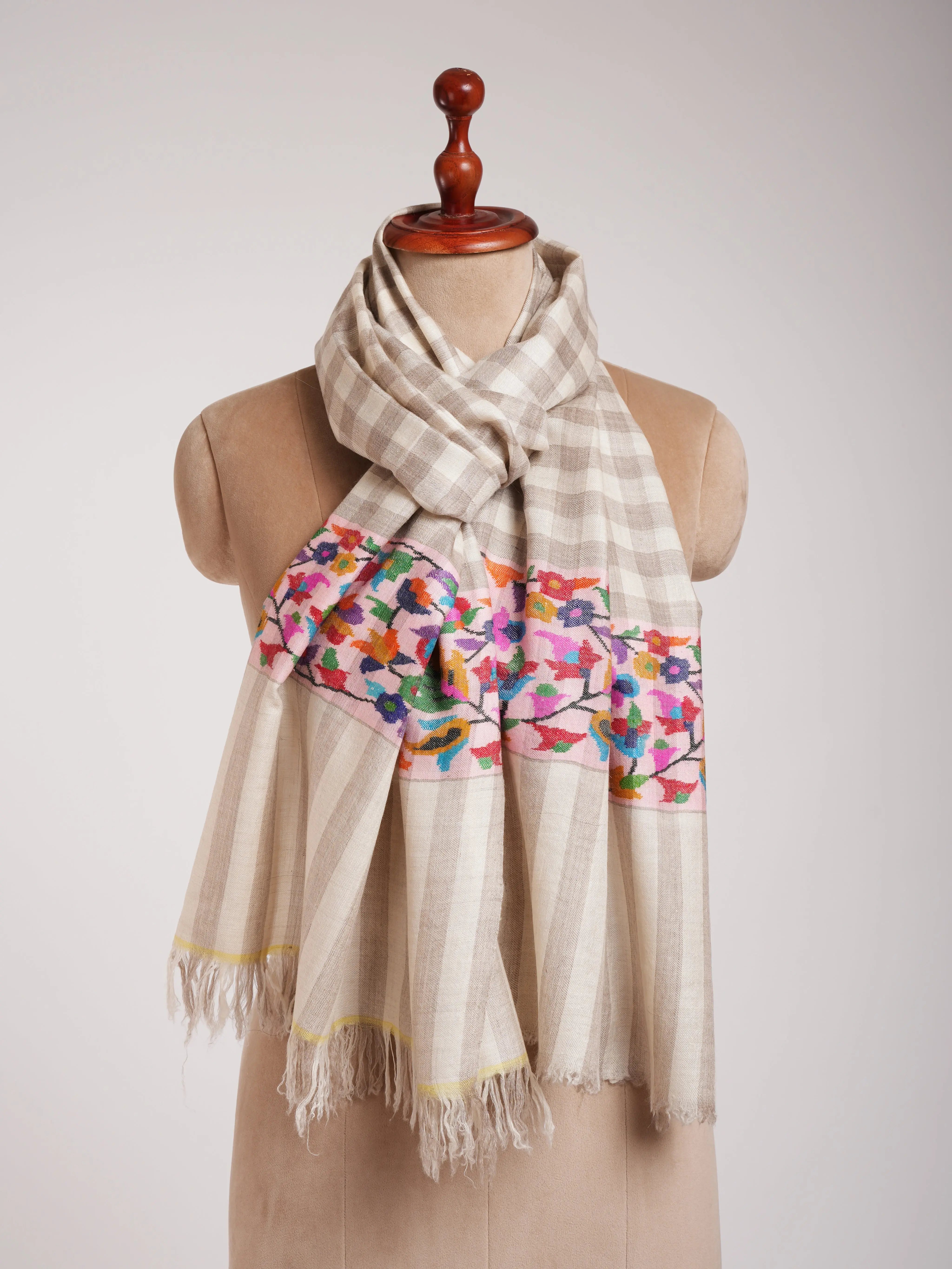 Zati and White Handwoven Multicolor Kani Pashmina Stole Shahkaar