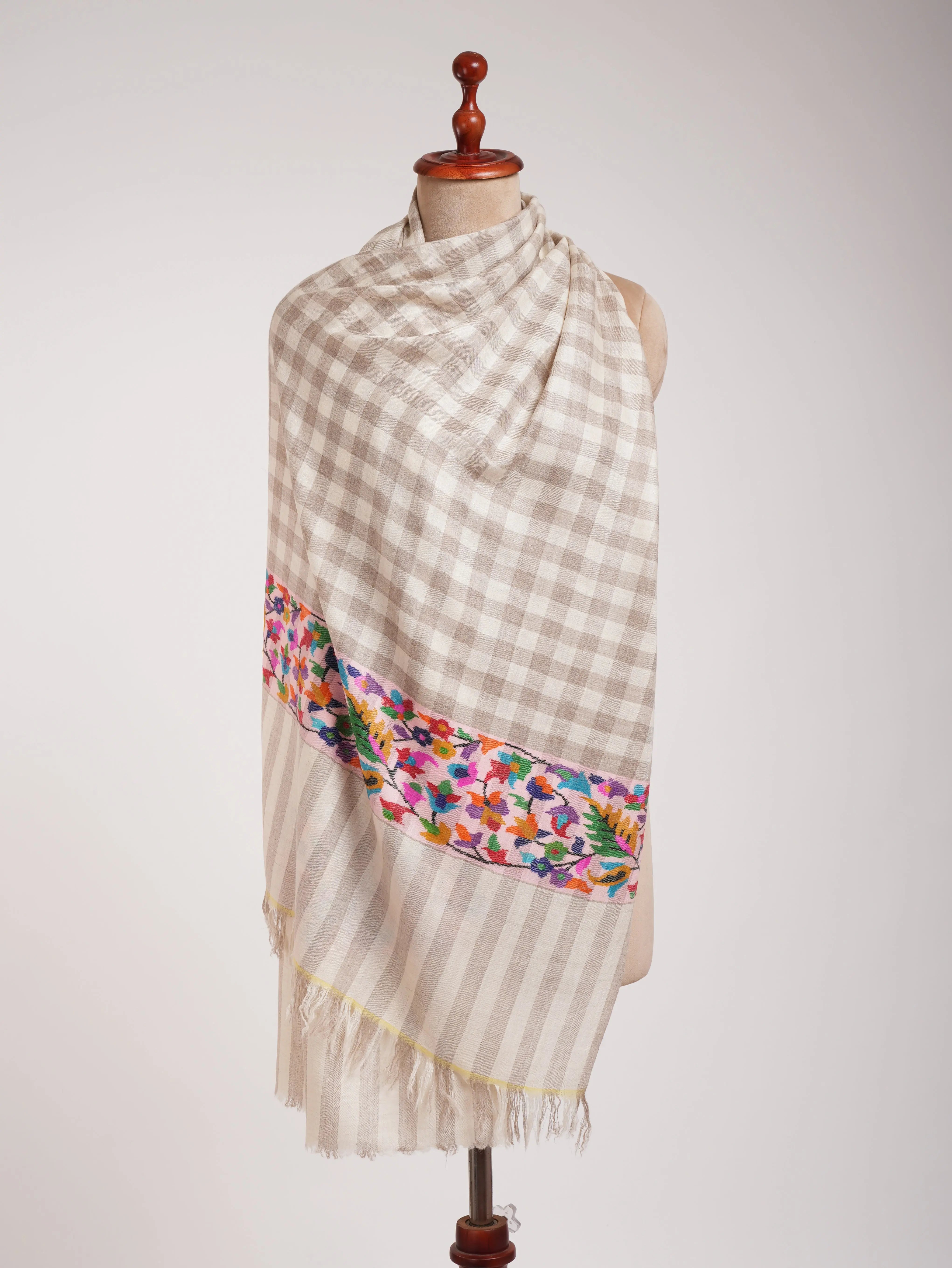 Zati and White Handwoven Multicolor Kani Pashmina Stole Shahkaar