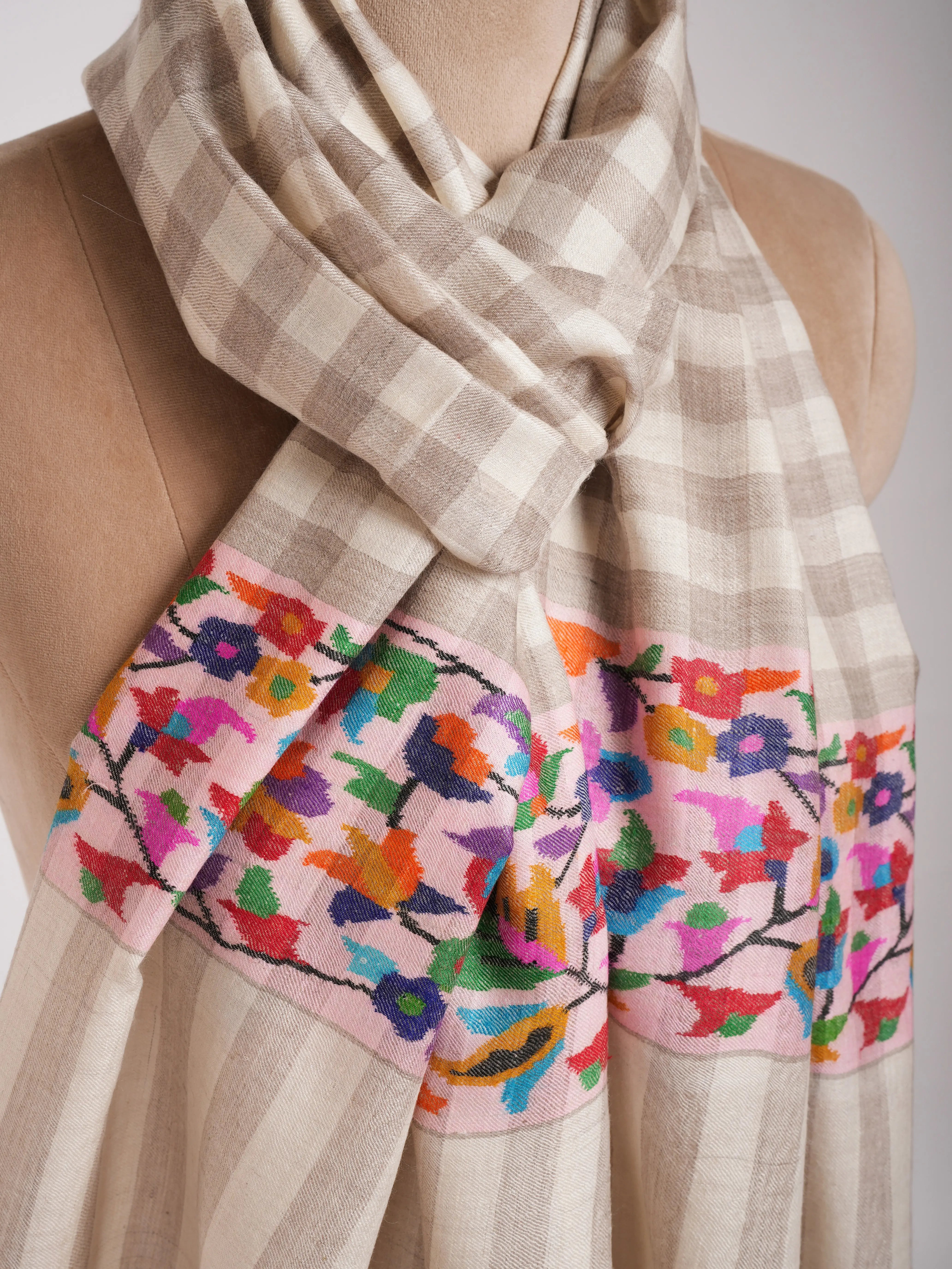 Zati and White Handwoven Multicolor Kani Pashmina Stole Shahkaar