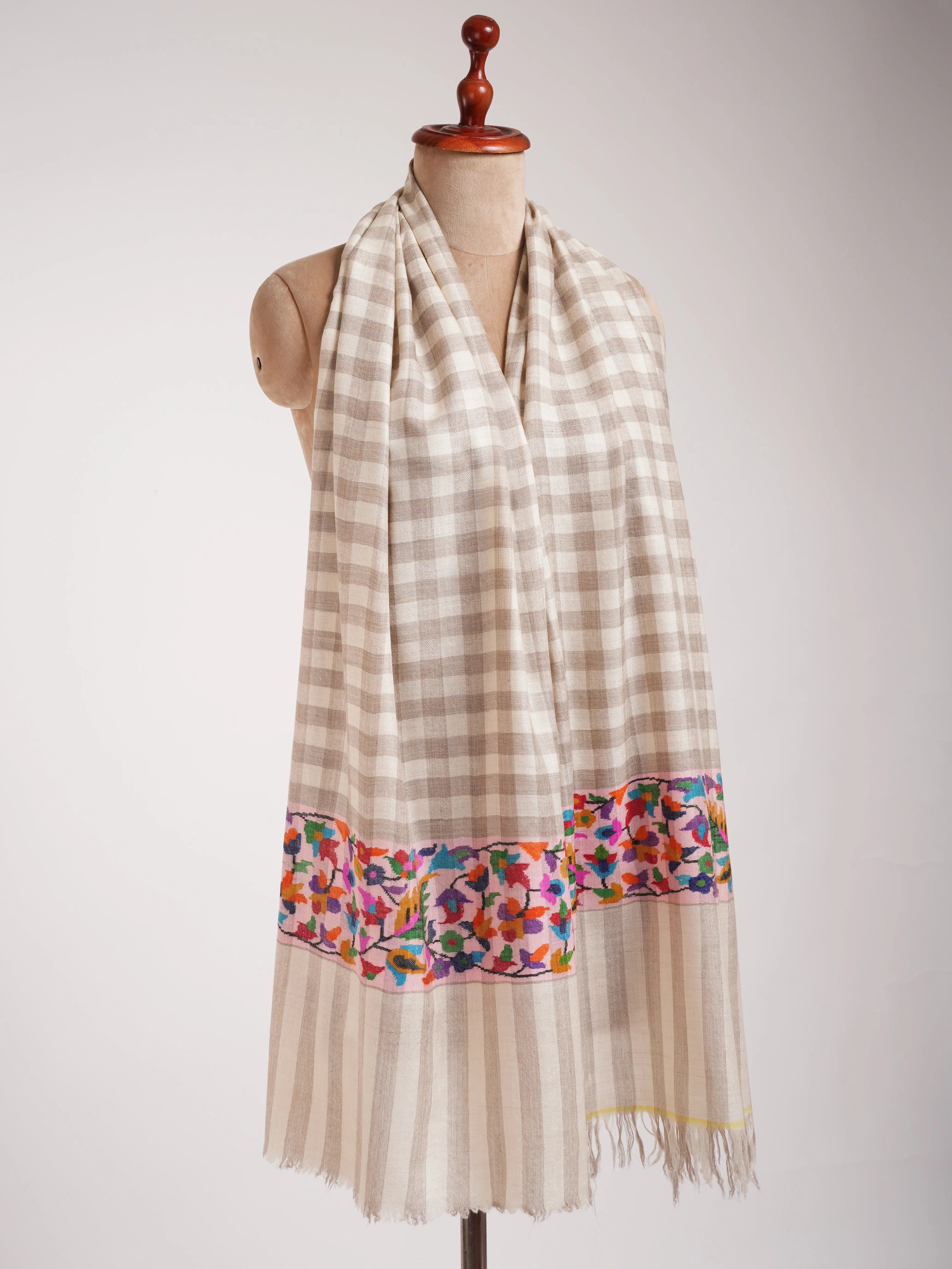 Zati and White Handwoven Multicolor Kani Pashmina Stole Shahkaar
