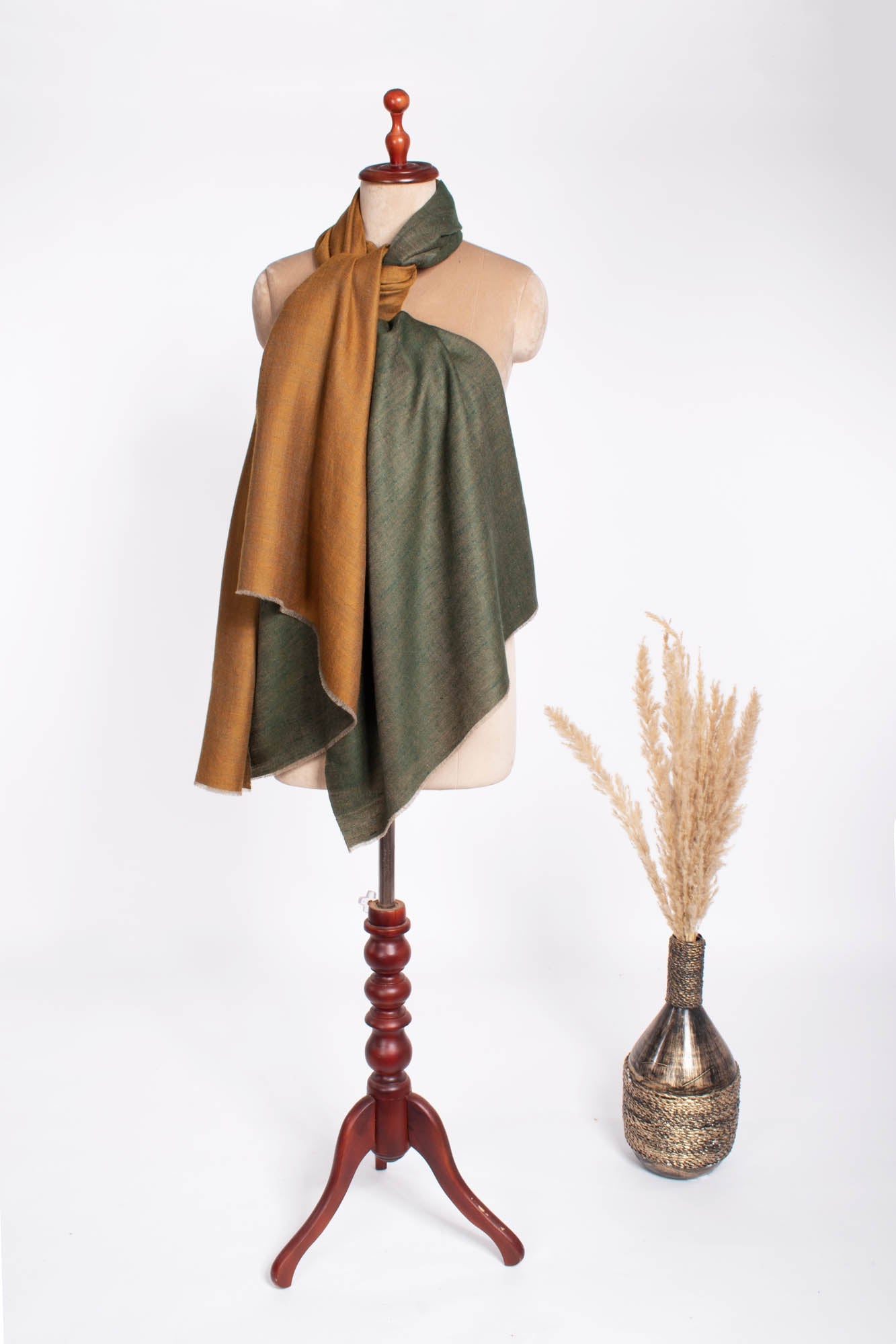 Gold Green Dorukha Handloomed Pashmina Shawl - MALDON Shahkaar