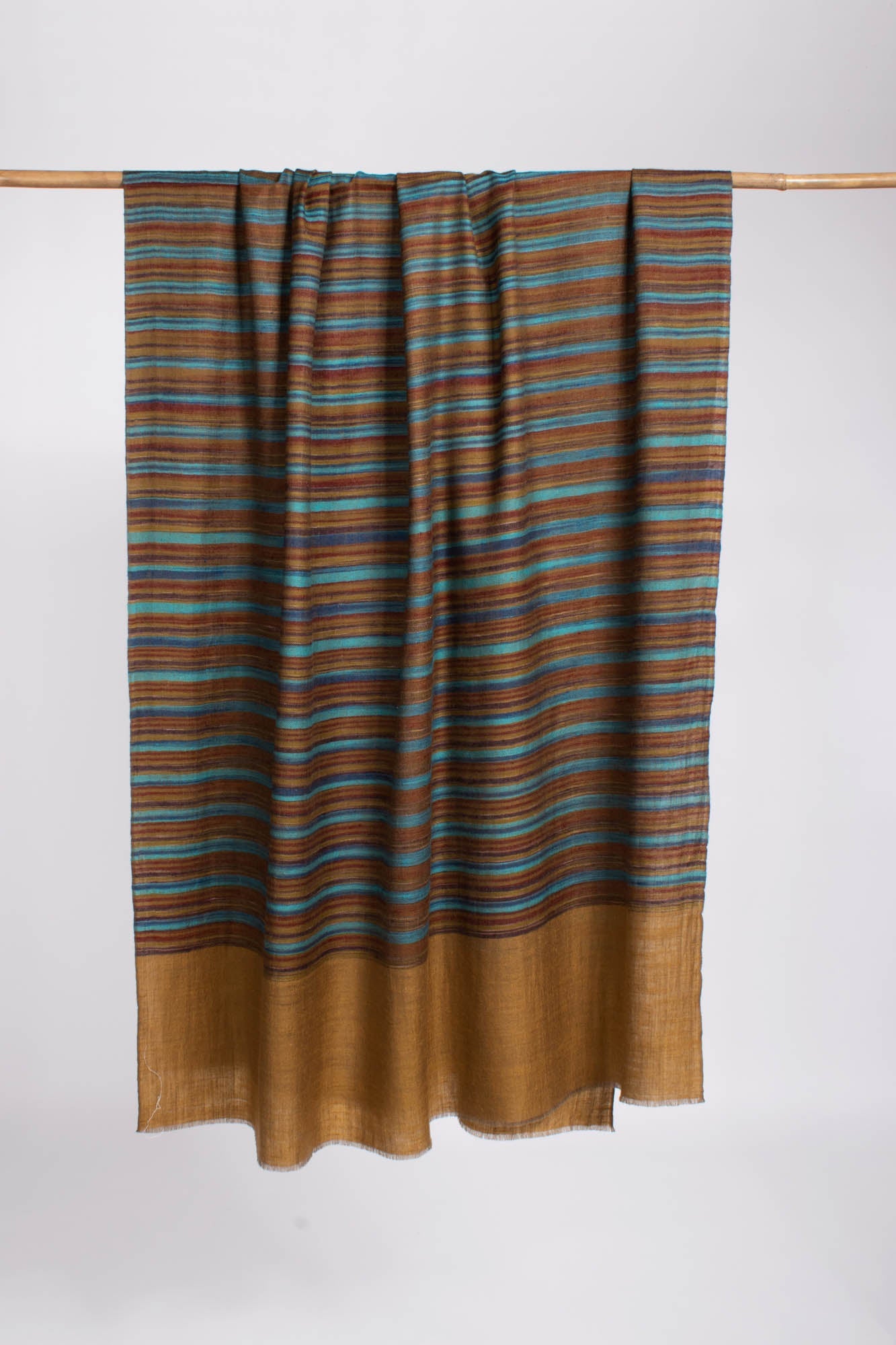 Lightweight Pashmina Shawl Handloomed with Fine Weaving - COTSWOLD