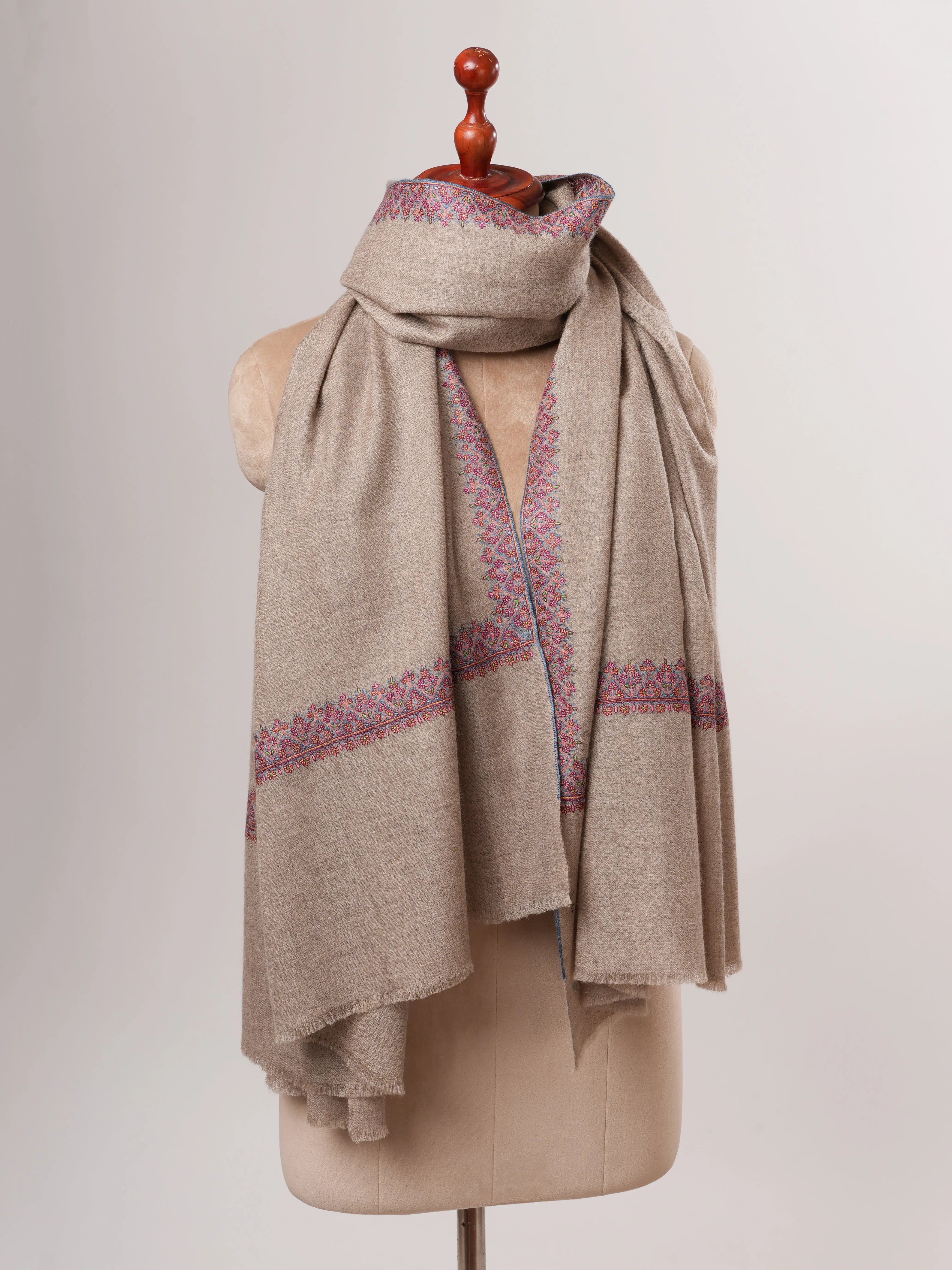Natural Grey Hashia Embroidered Kashmiri Pashmina Shawl – Elegant Handwoven Luxury Shahkaar