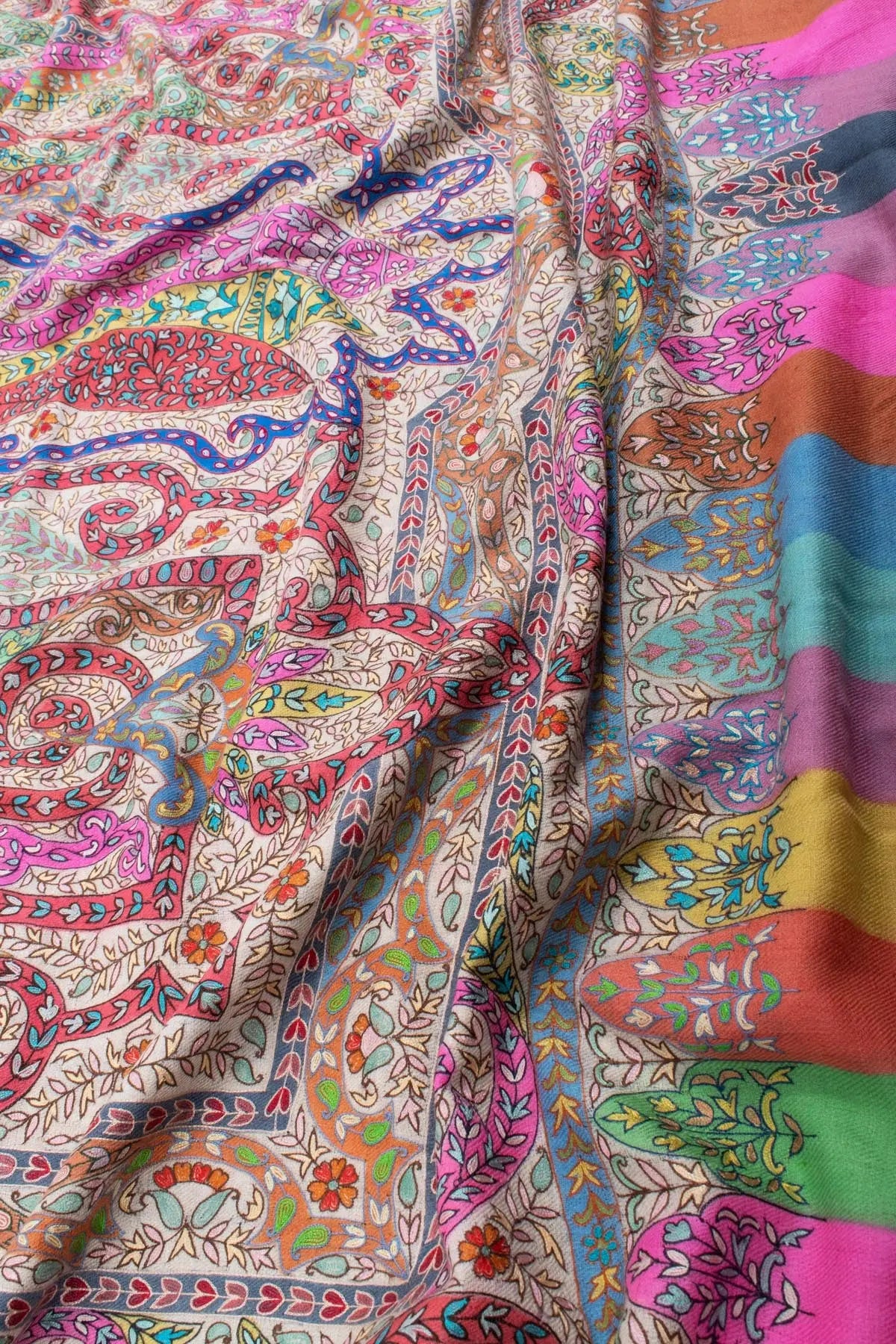 Artistically Adorned Hand-Painted Hook Embroidered Paisley | Pashmina Shahkaar