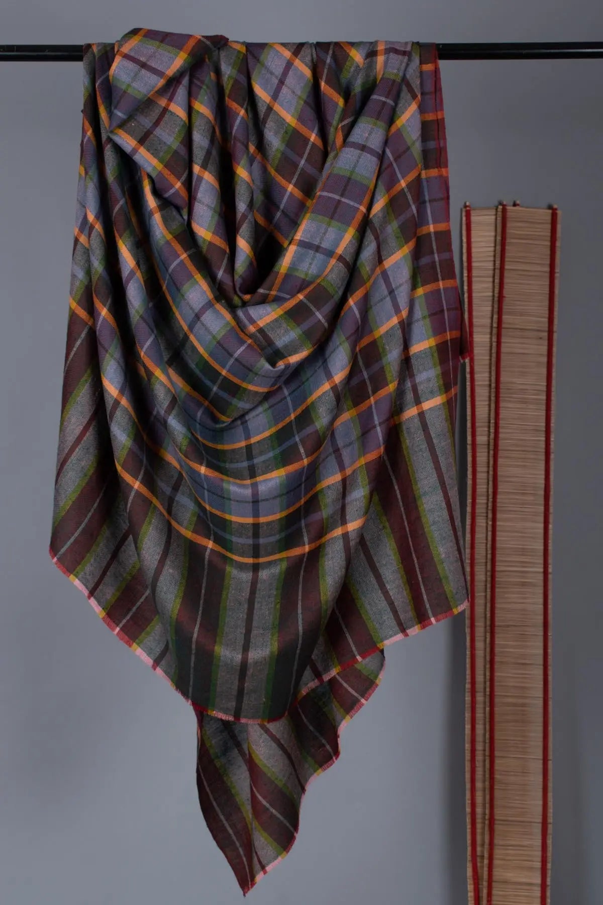 BRESCIA - 40x80" Shahkaar