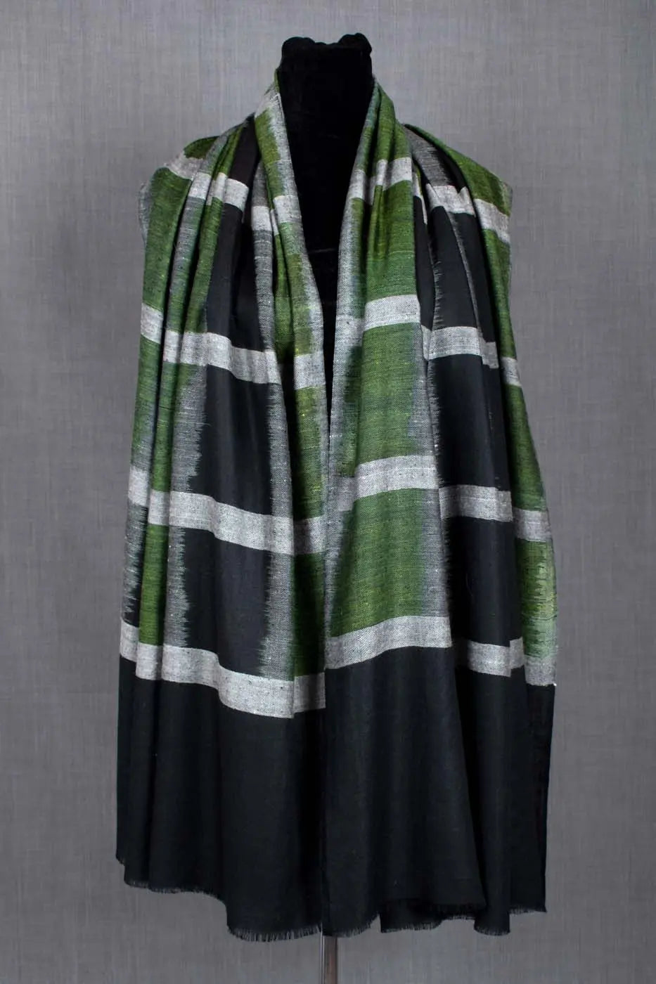 ZONIE - 40x80" Shahkaar