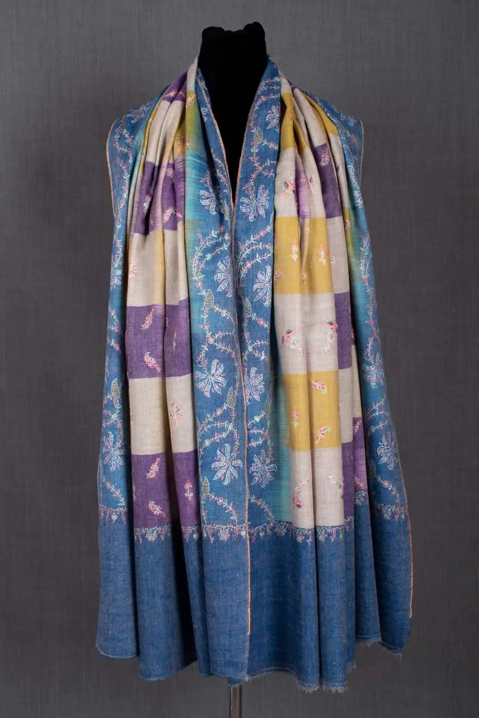 AIRA - 40x80" Shahkaar