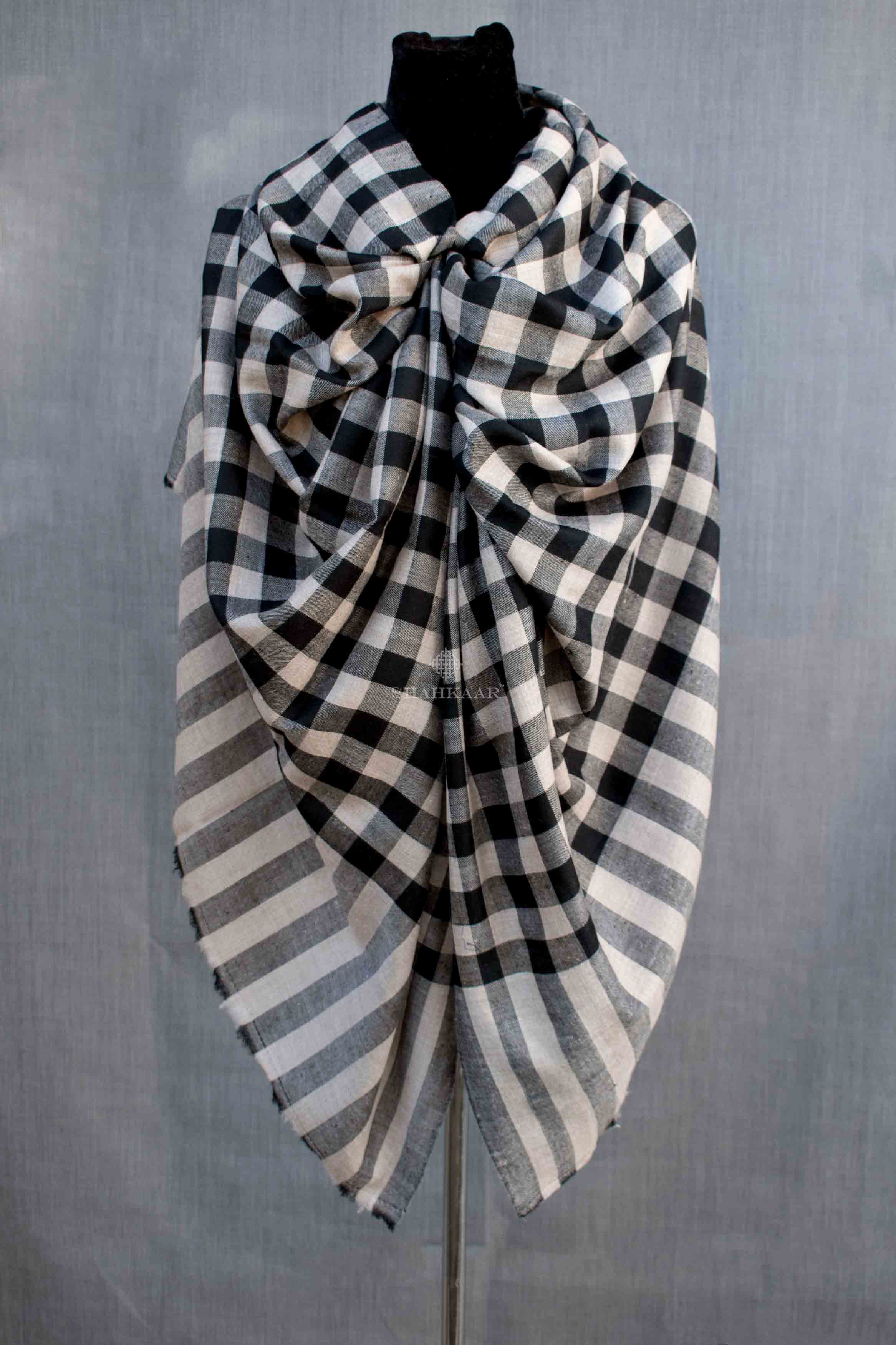 BLACK & WHITE - 28x80" Shahkaar