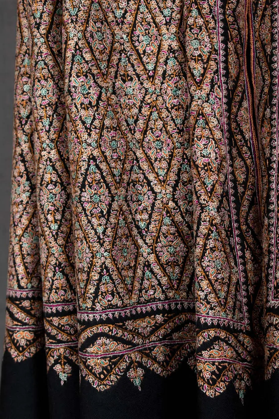 NIGEEN - 40x80" Shahkaar