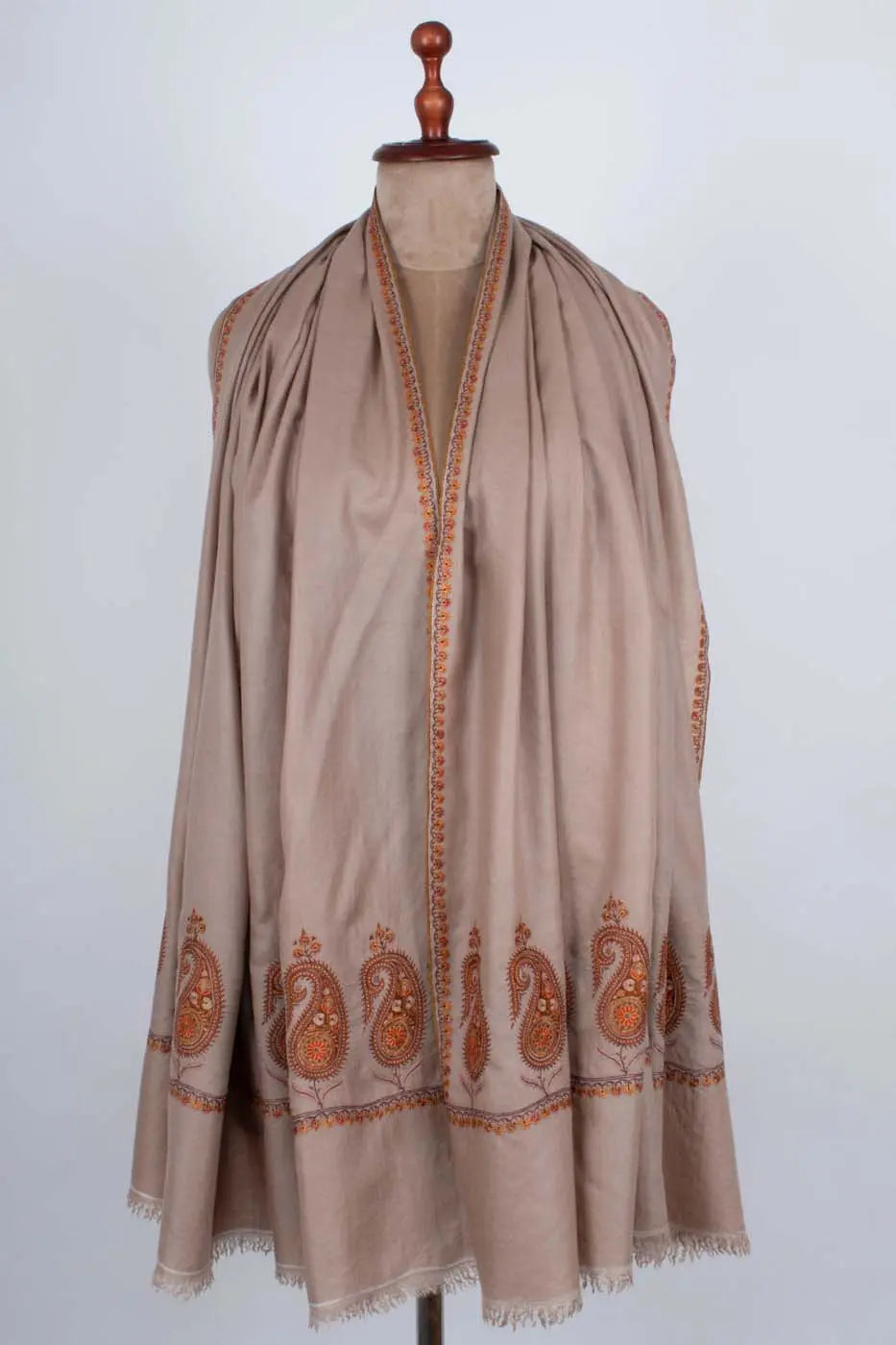 Dorukha Embroidery using Mulberry Silk On Pashmina - DAL Shahkaar