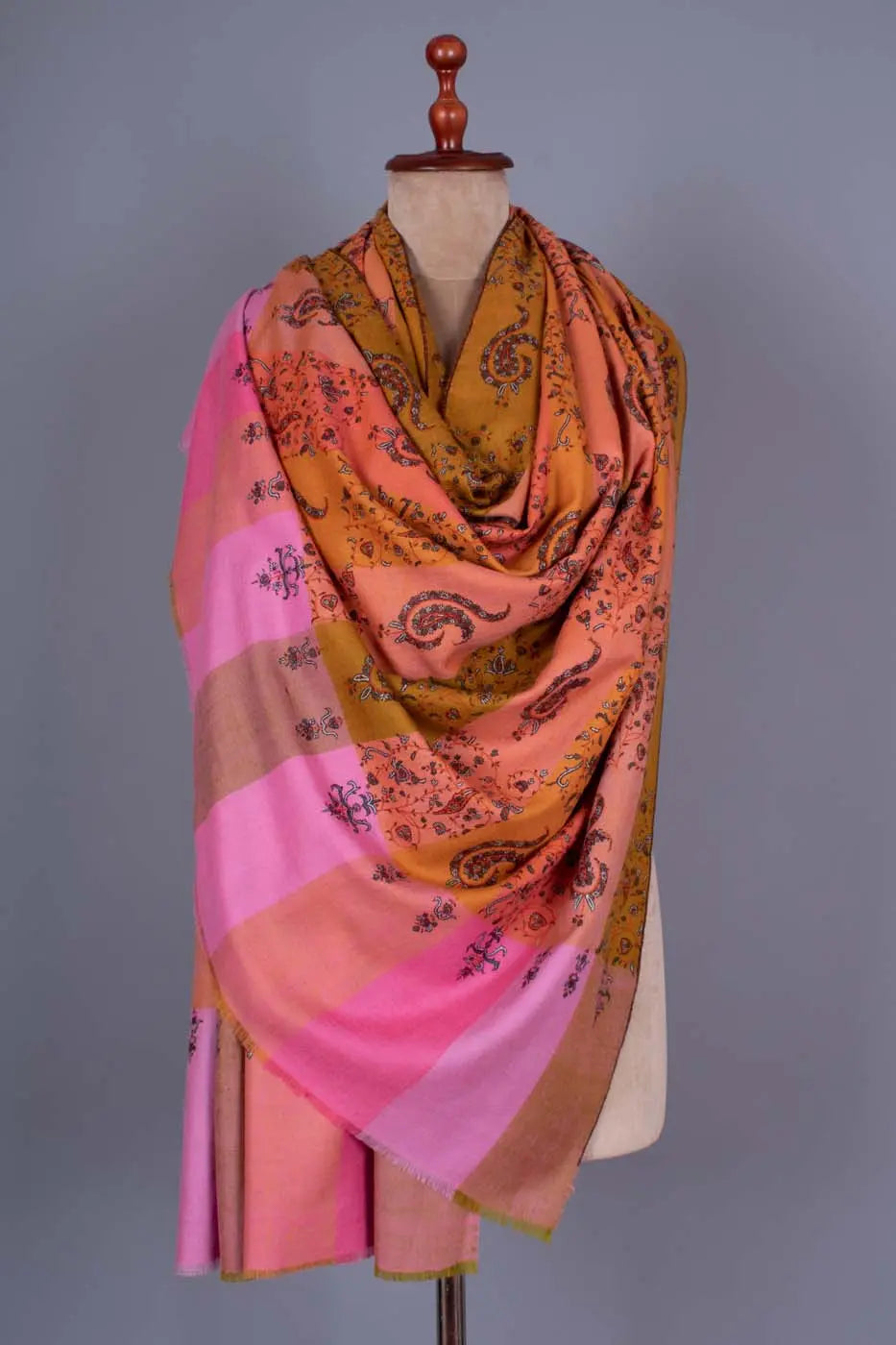 NAFEES 40x80" Shahkaar