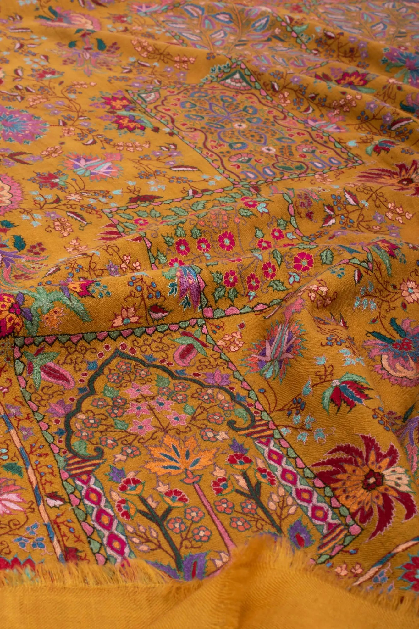 NOBLE - 40x80" Shahkaar