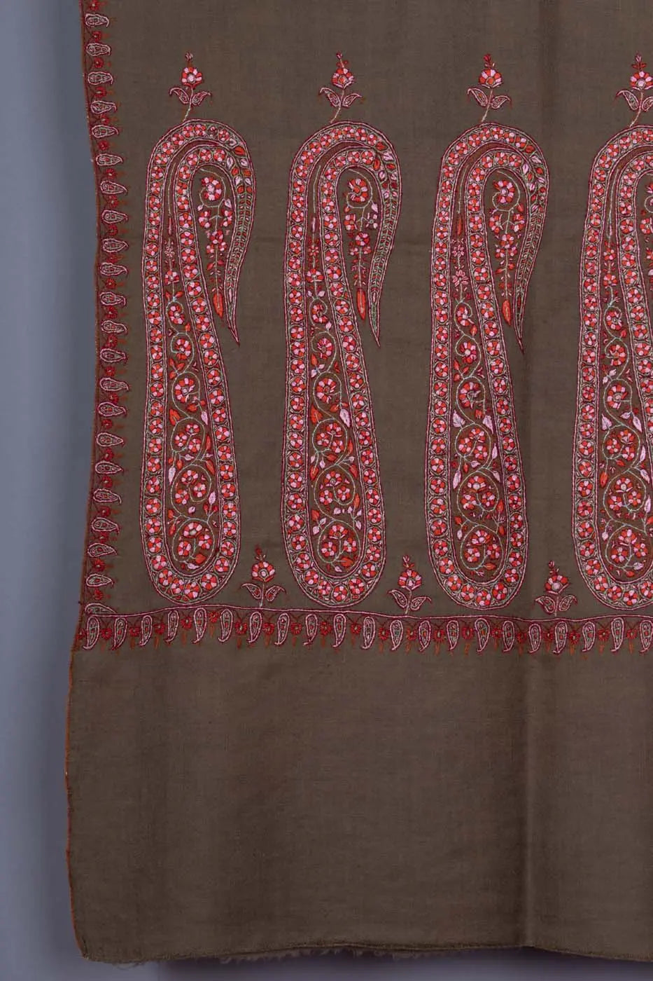 SARTAJ - 40x80" Shahkaar